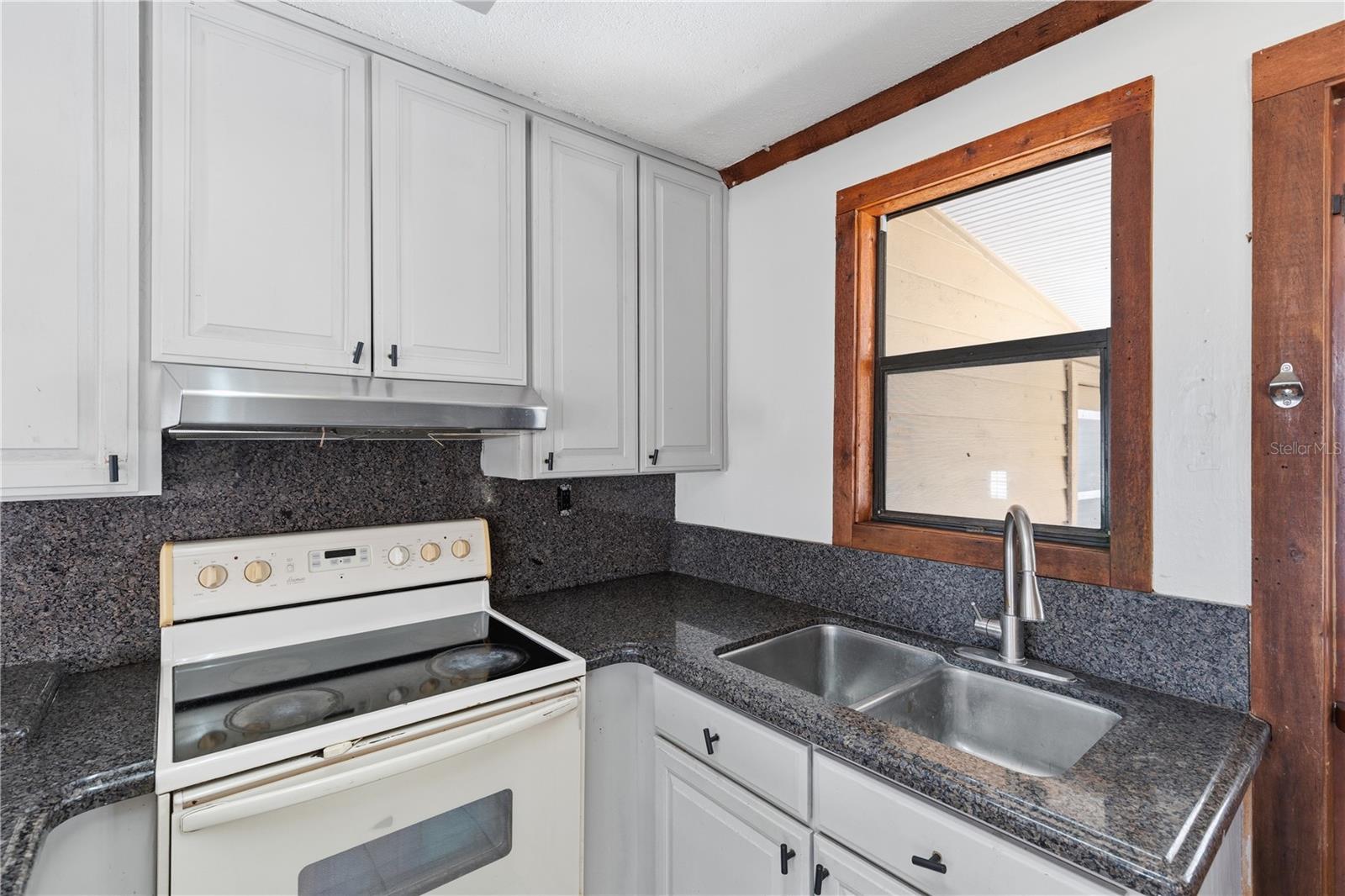 10301 TRAIL RIDGE LN — photo 10