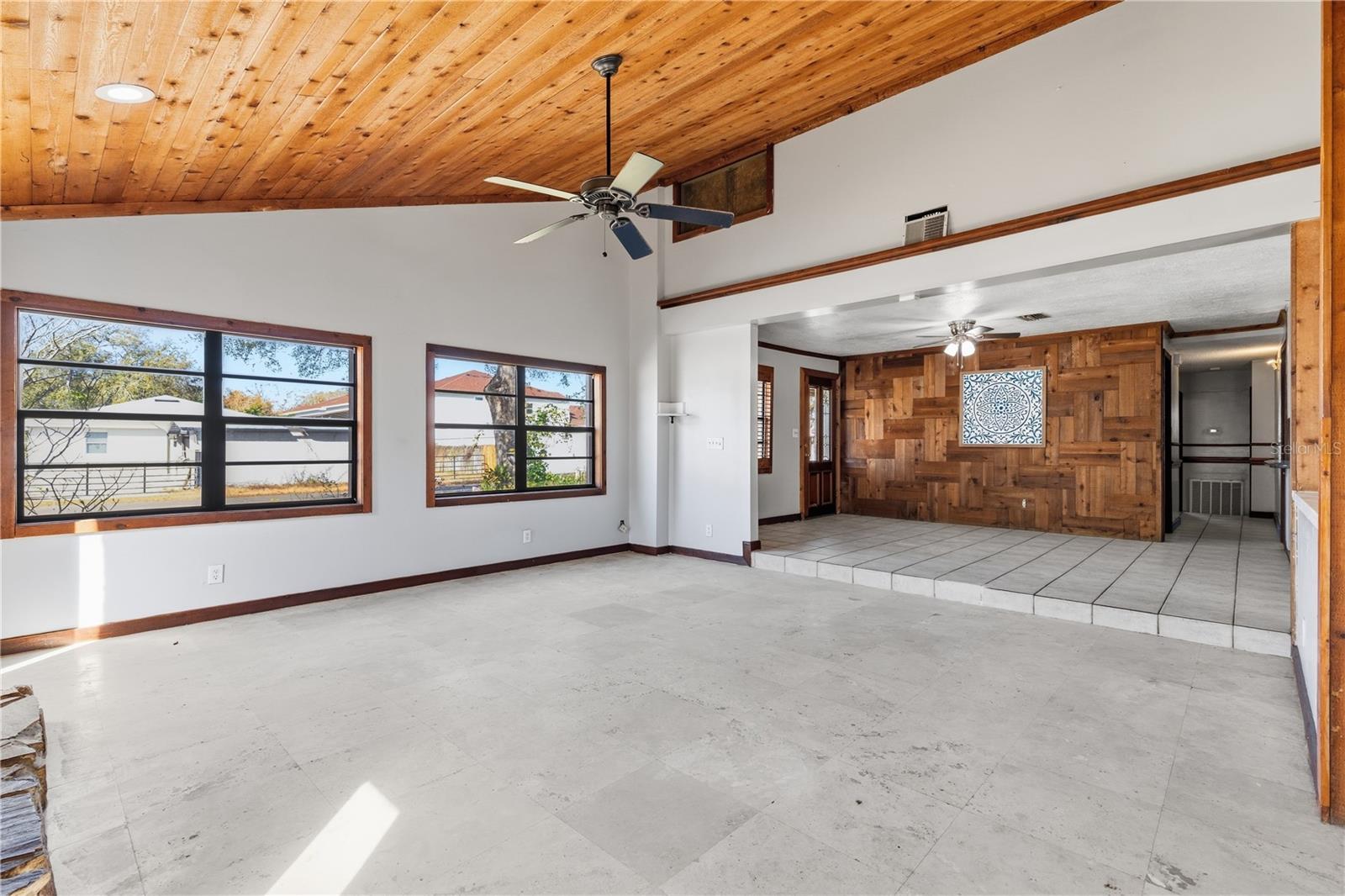 10301 TRAIL RIDGE LN — photo 11