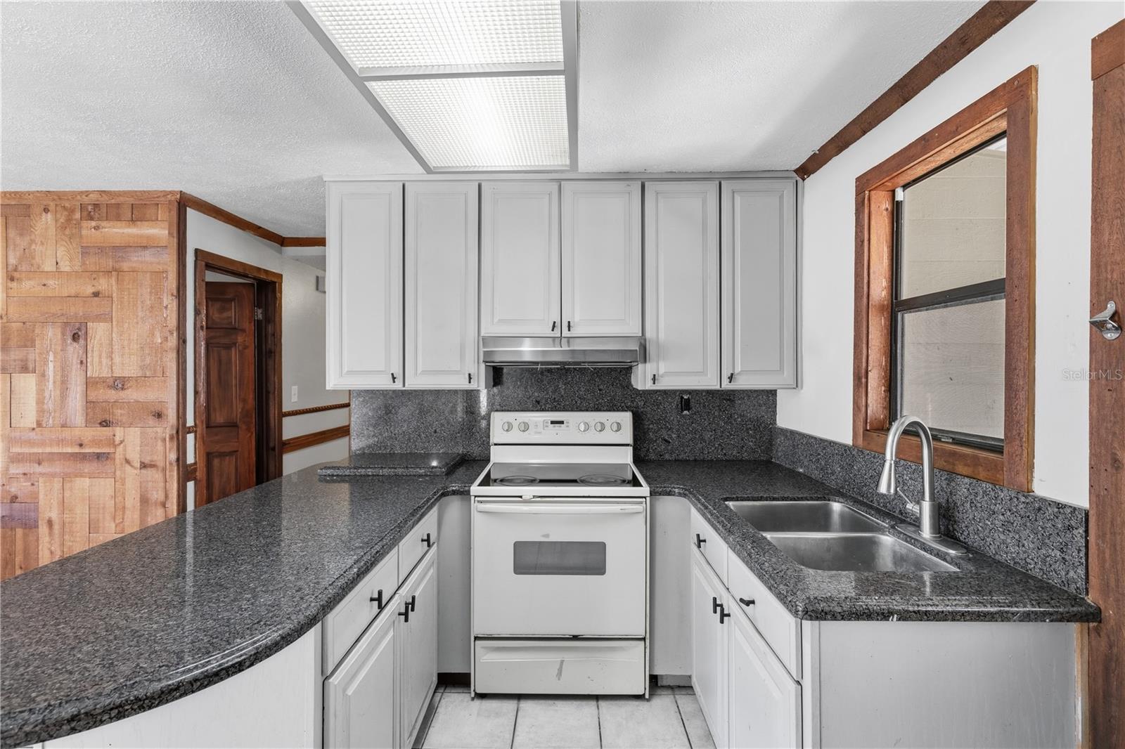 10301 TRAIL RIDGE LN — photo 9