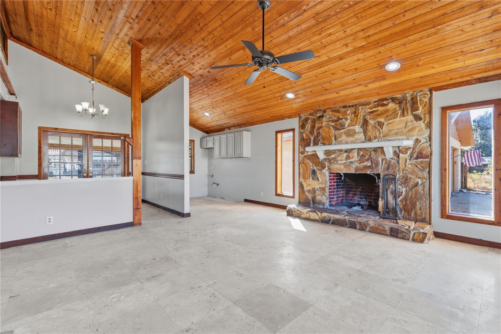 10301 TRAIL RIDGE LN — photo 4