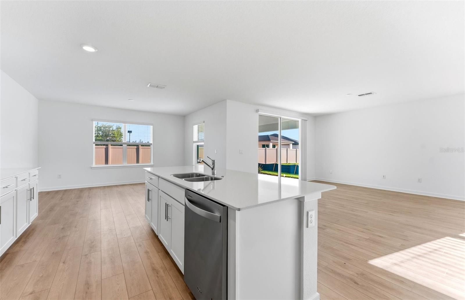 1361 ALLAGASH DR — photo 4