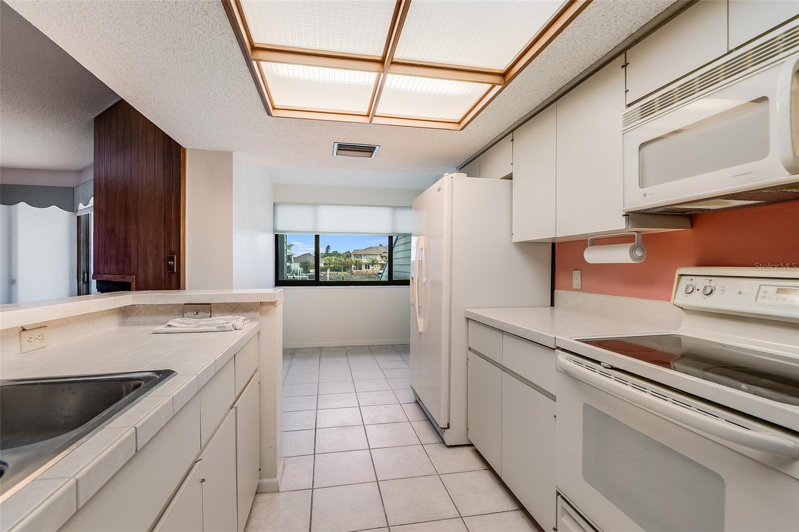 900 PINELLAS BAYWAY S #109 — photo 9