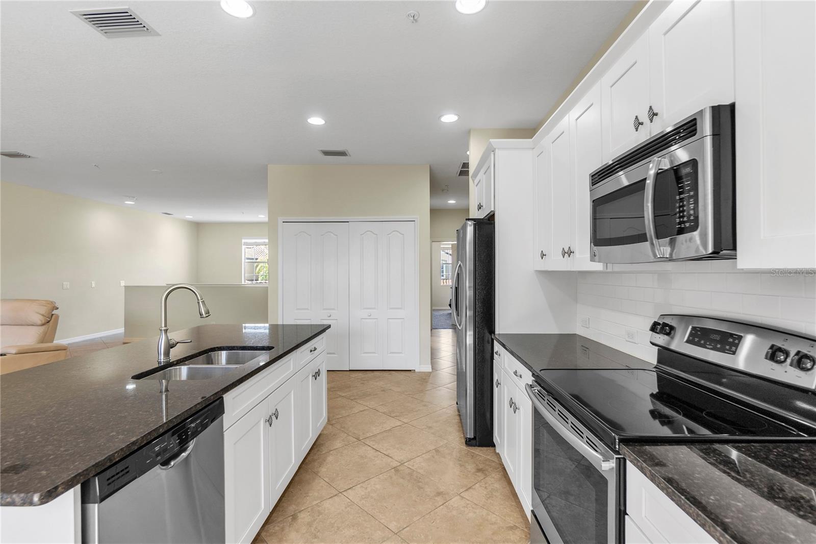 8141 MIRAMAR WAY #8141 — photo 12