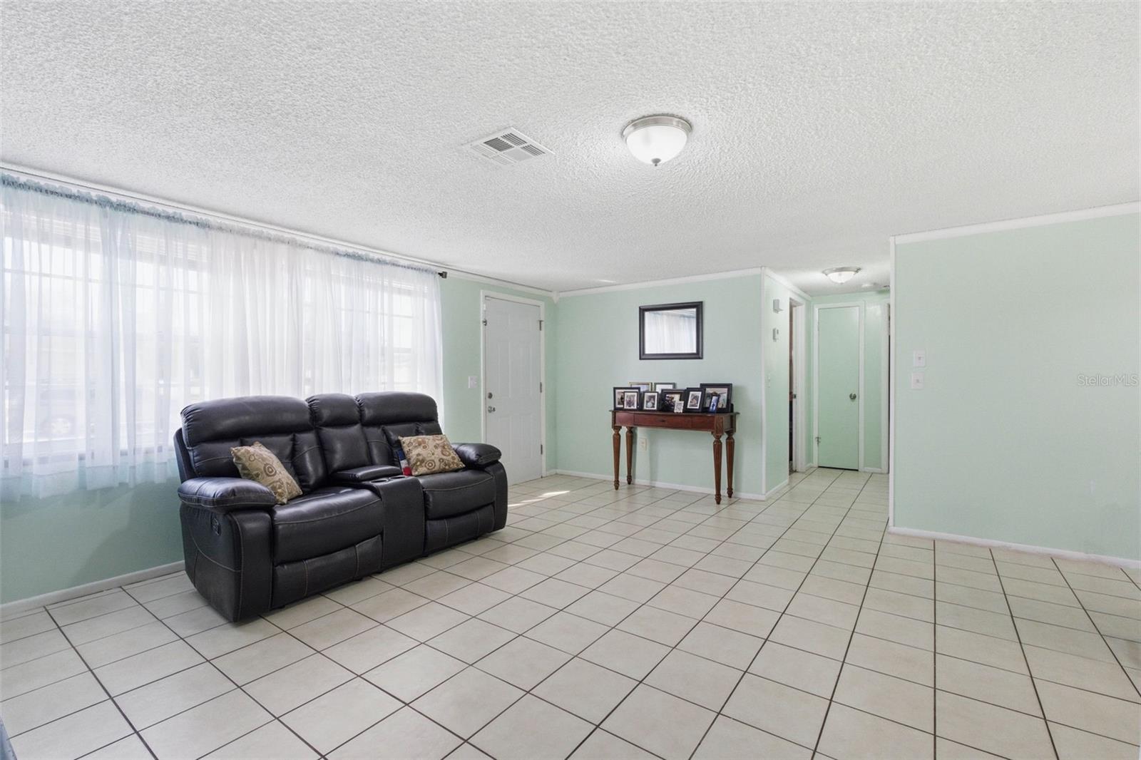 4904 ELMWOOD ST — photo 15