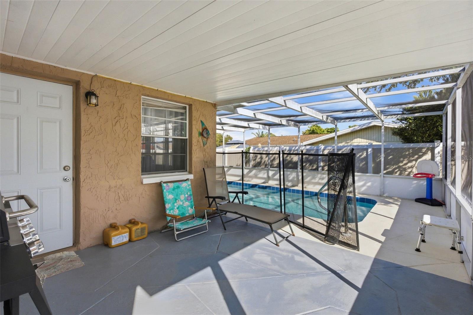 4904 ELMWOOD ST — photo 11