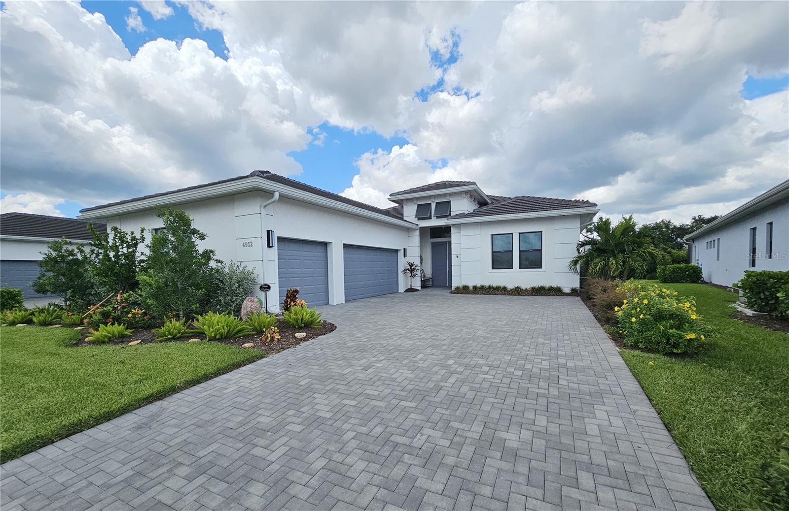 4952 SURFSIDE CIR — photo 4