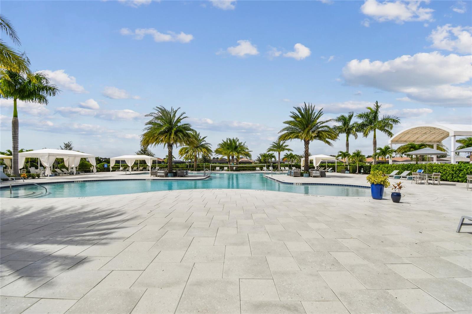 4952 SURFSIDE CIR — photo 86
