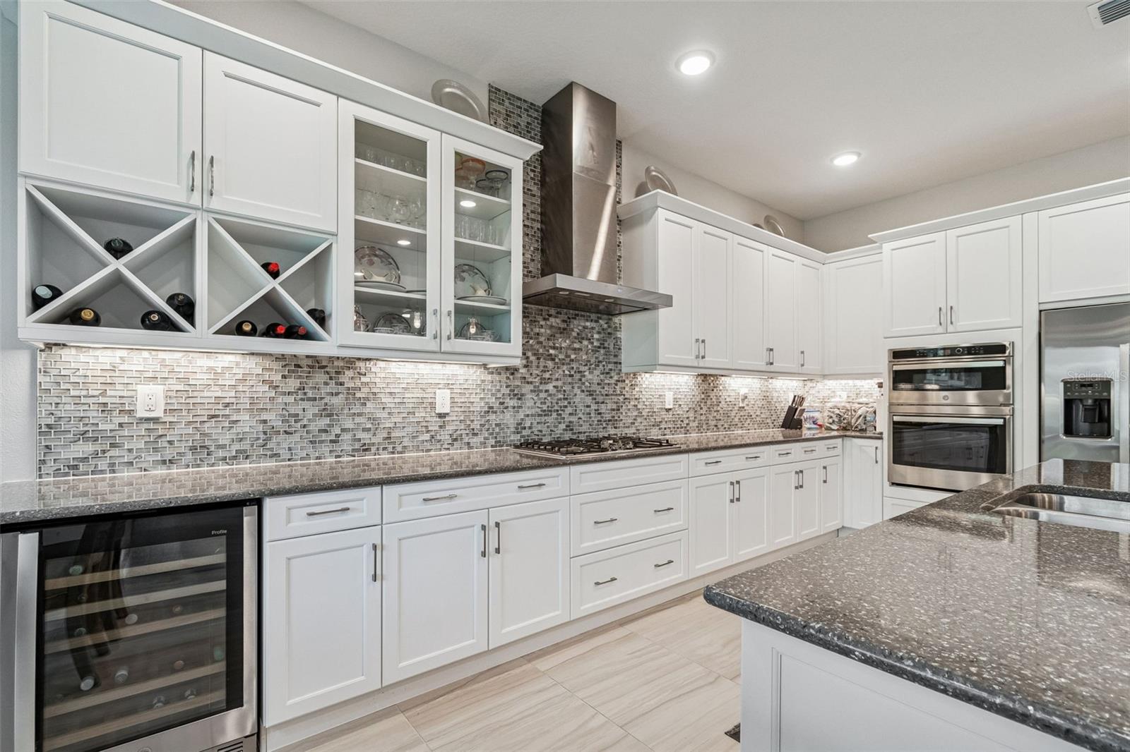 4952 SURFSIDE CIR — photo 25
