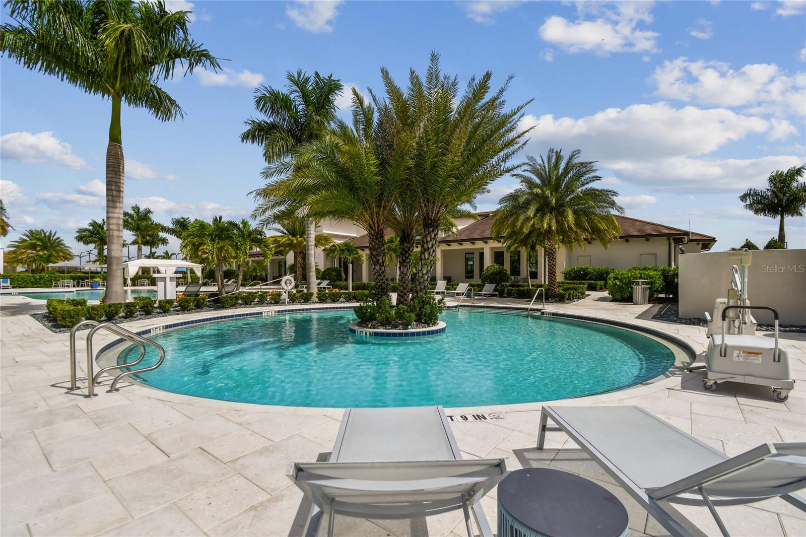 4952 SURFSIDE CIR — photo 88
