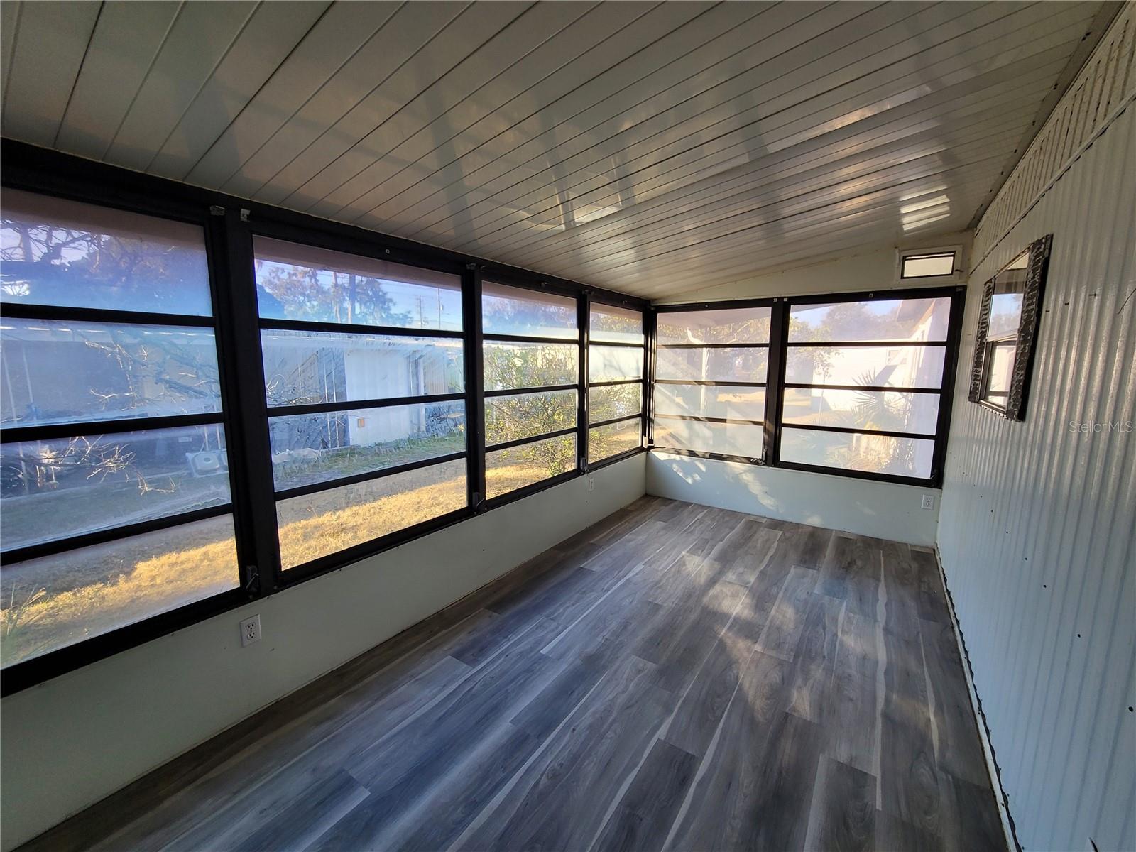5021 HILL DR — photo 21