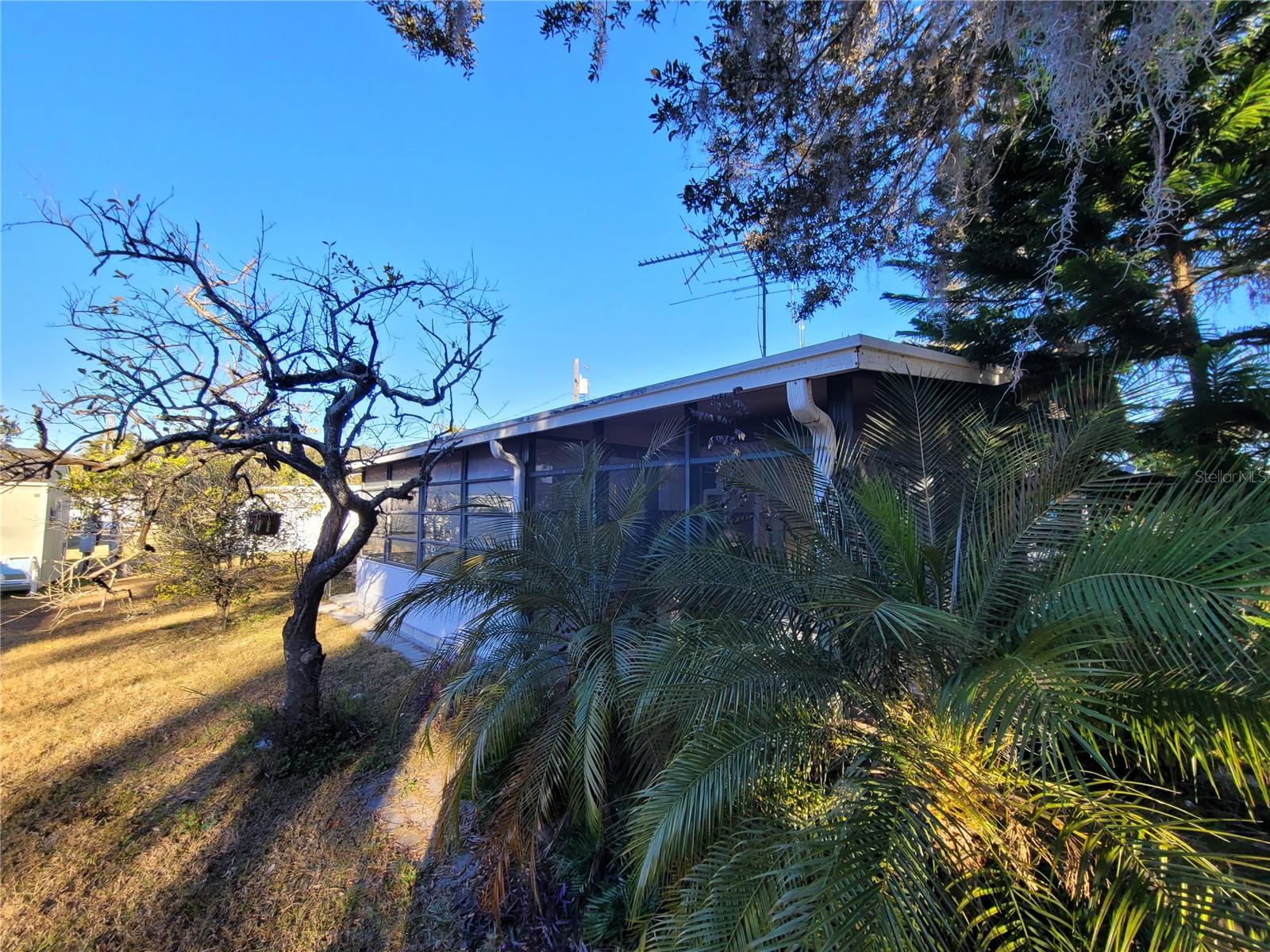 5021 HILL DR — photo 26