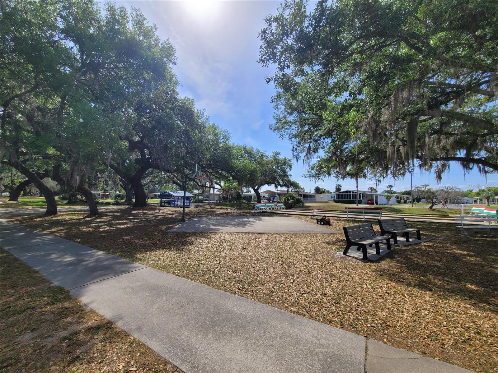 5021 HILL DR — photo 35