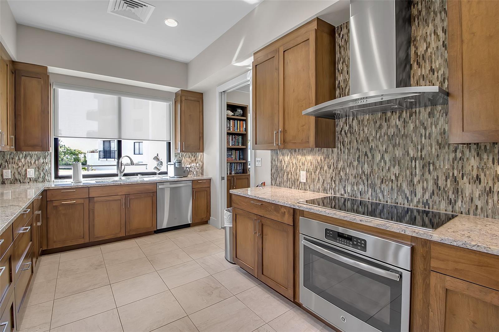 1485 GULF OF MEXICO DR #303 — photo 40