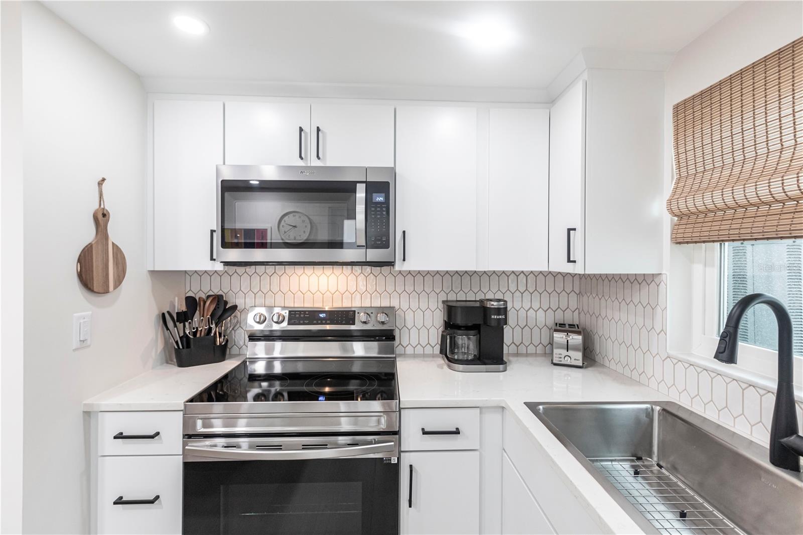 6154 MIDNIGHT PASS RD #B18 — photo 8