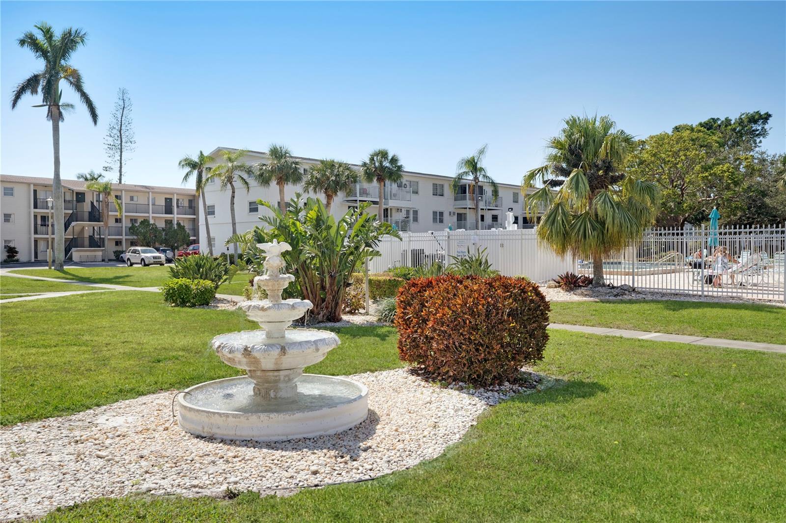 2211 SUNSET DR #E3 — photo 31