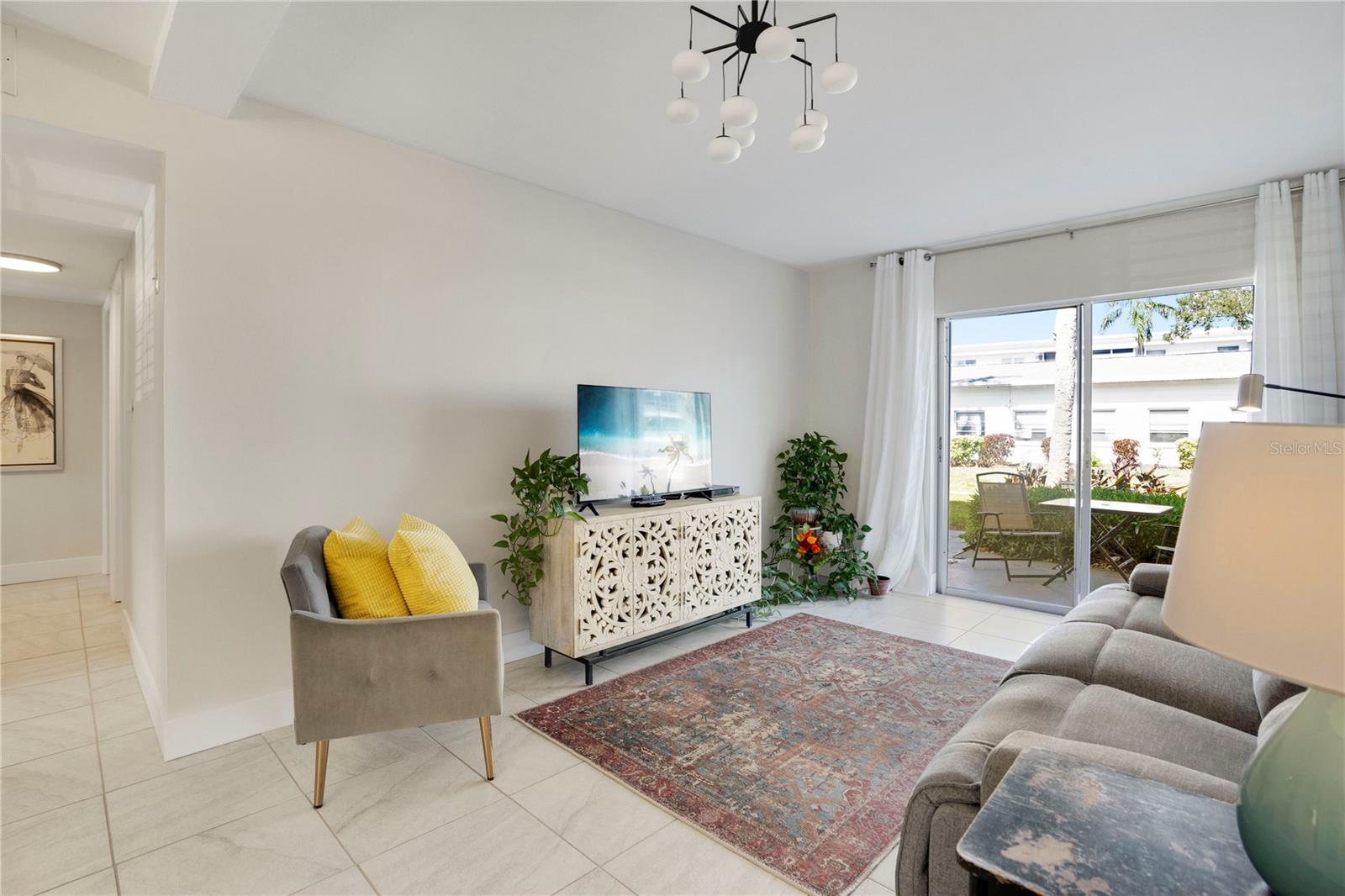 2211 SUNSET DR #E3 — photo 3
