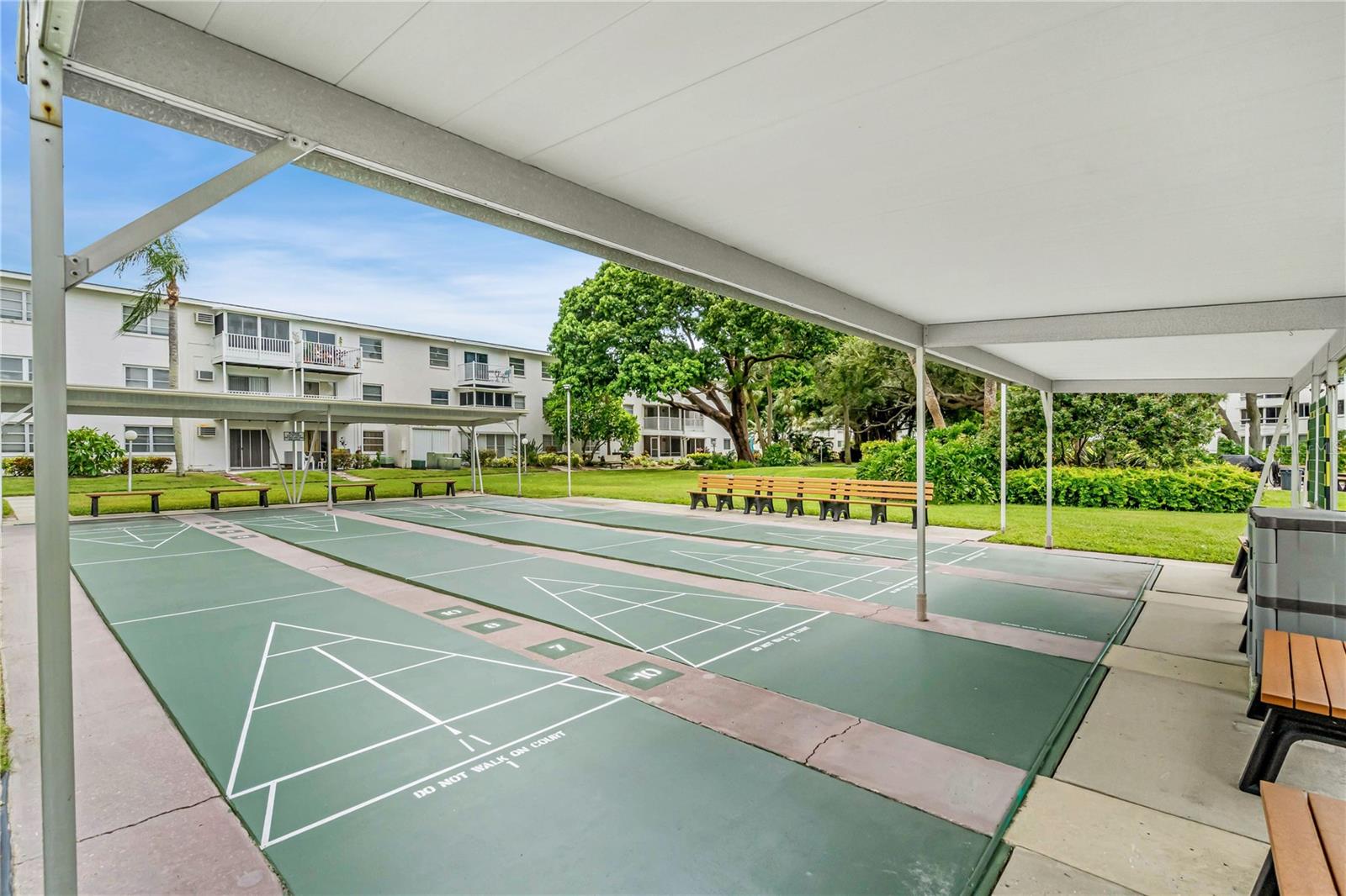2211 SUNSET DR #E3 — photo 33