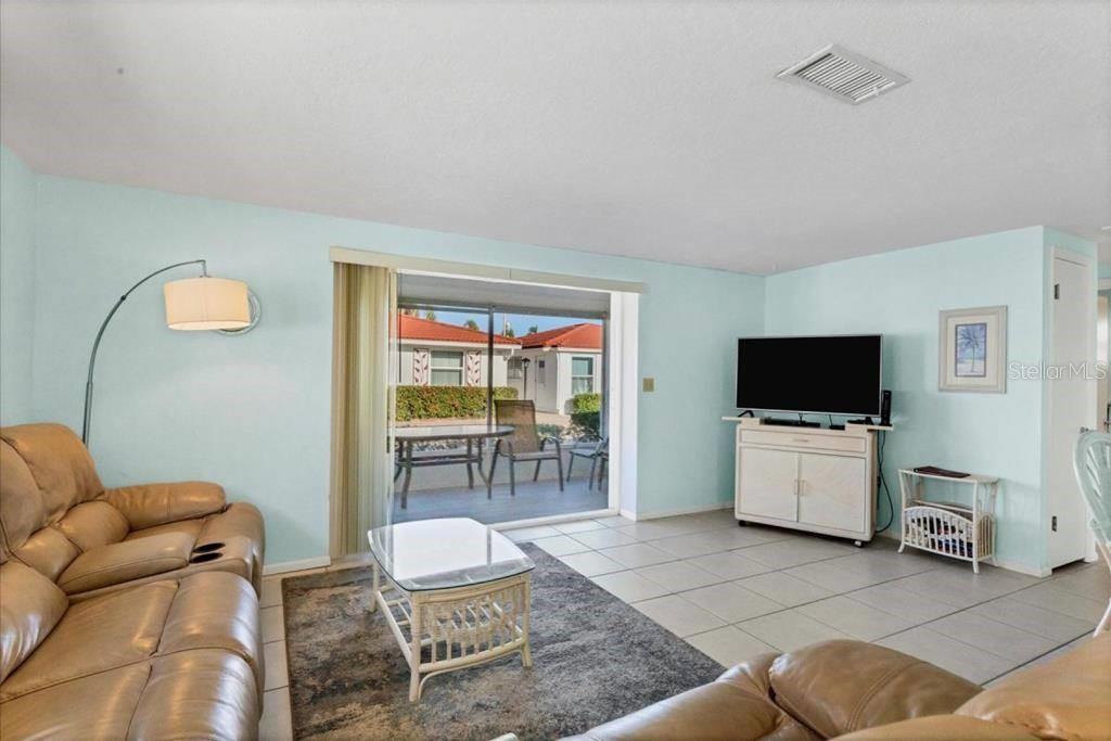 6154 MIDNIGHT PASS RD #D06 — photo 2