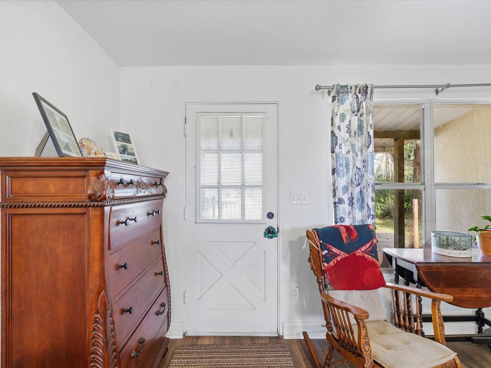 36228 CLINTON AVE — photo 7