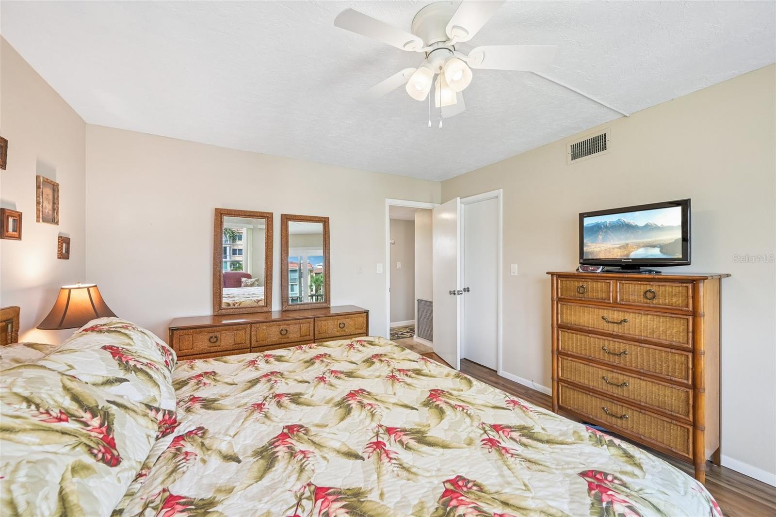 1257 S PORTOFINO DR #307 — photo 52