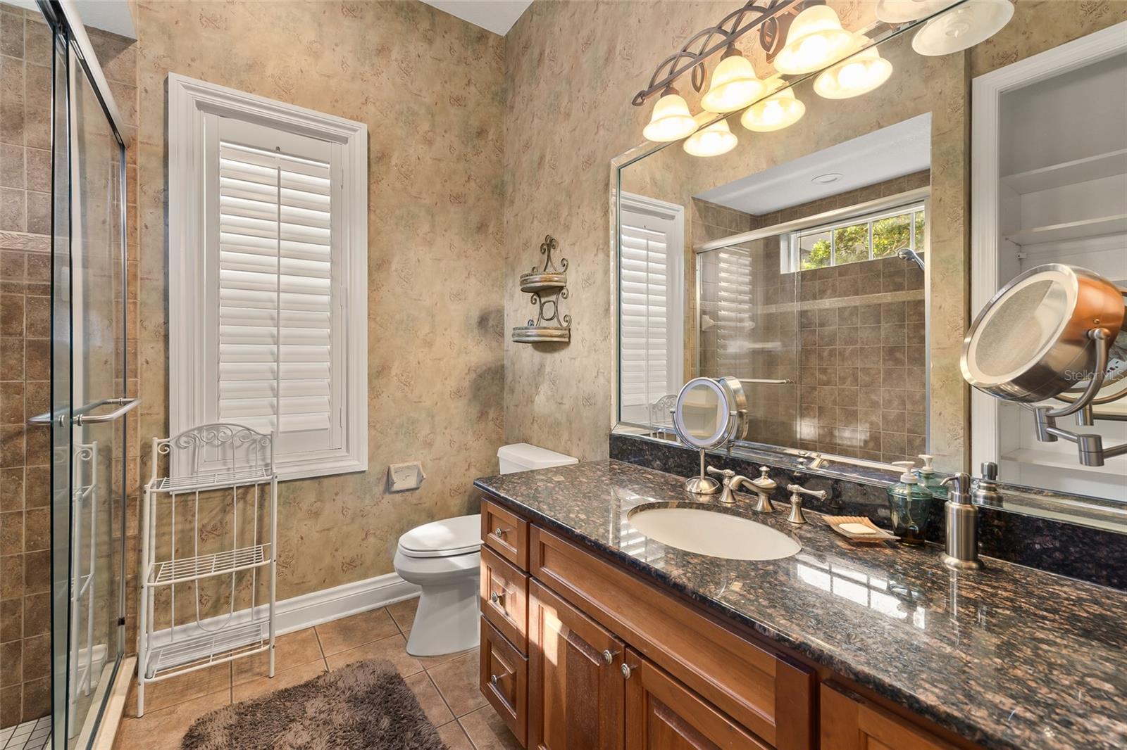 8402 TALLAHASSEE DR NE — photo 49