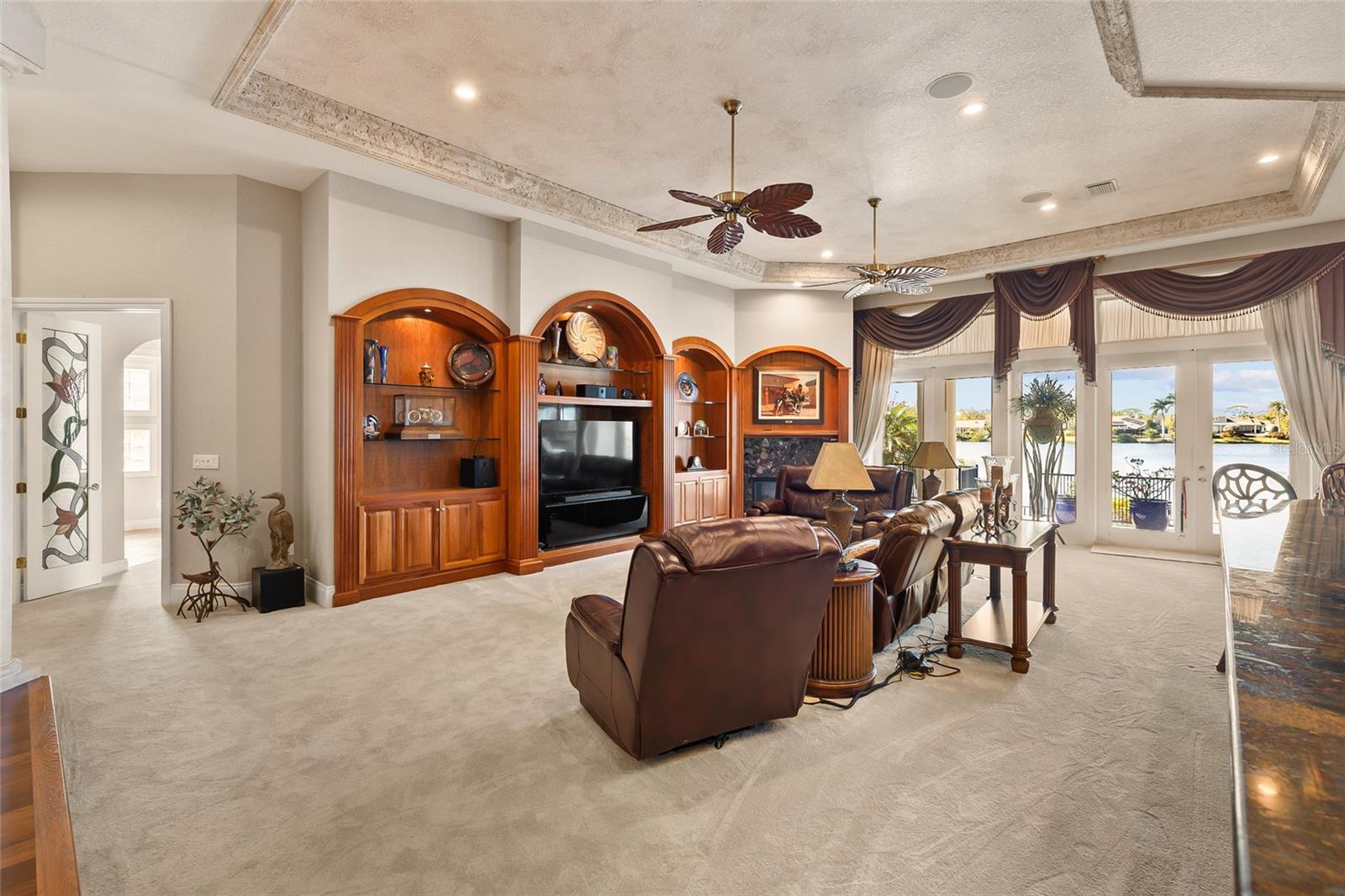 8402 TALLAHASSEE DR NE — photo 14