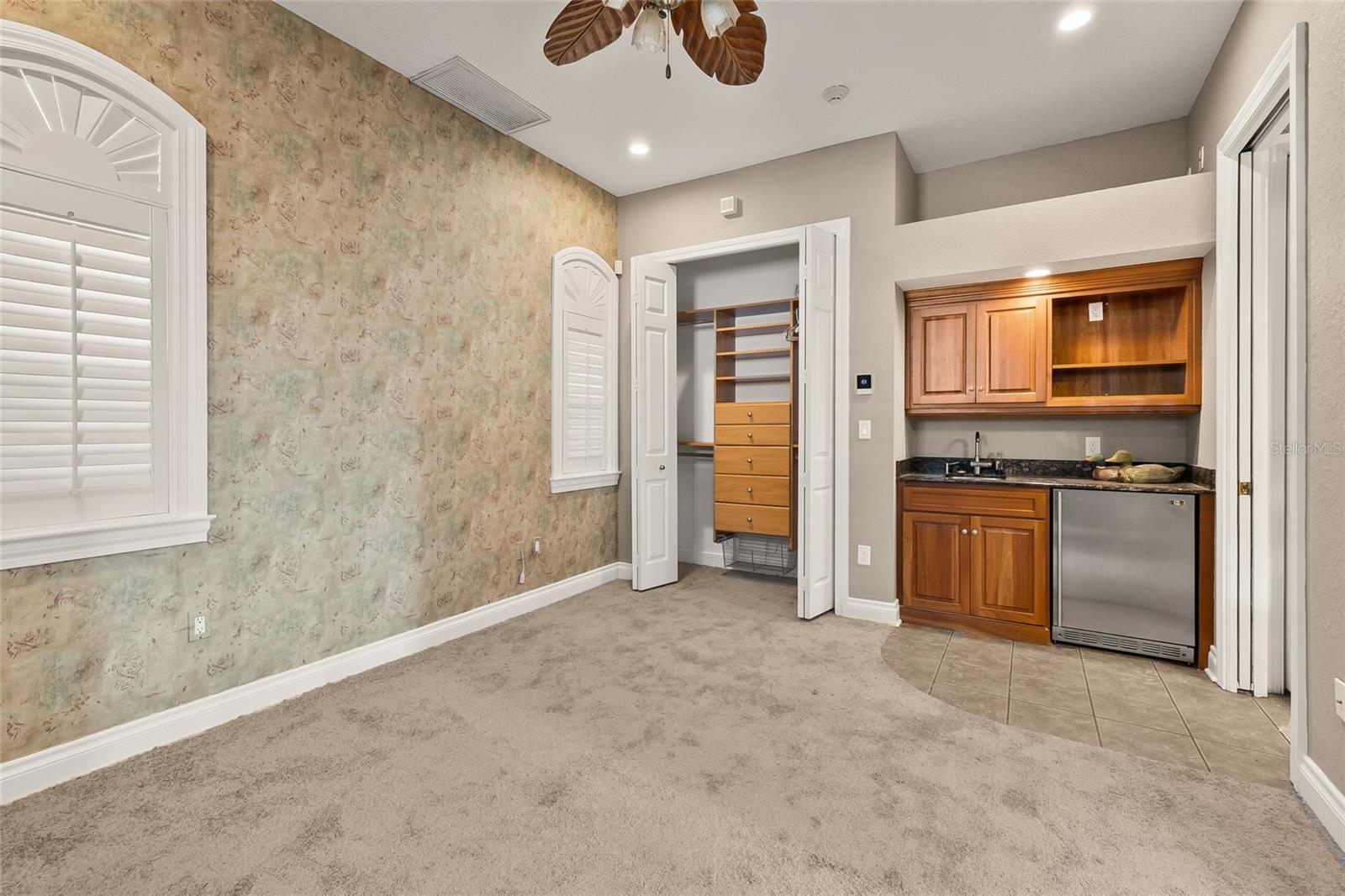 8402 TALLAHASSEE DR NE — photo 48