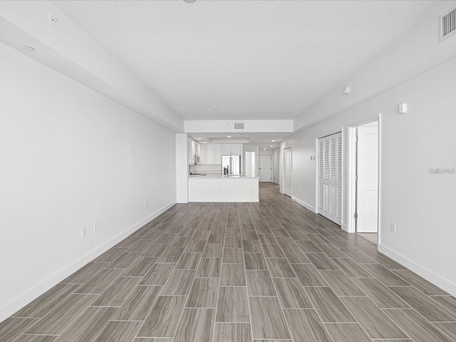125 ISLAND WAY #304 — photo 15