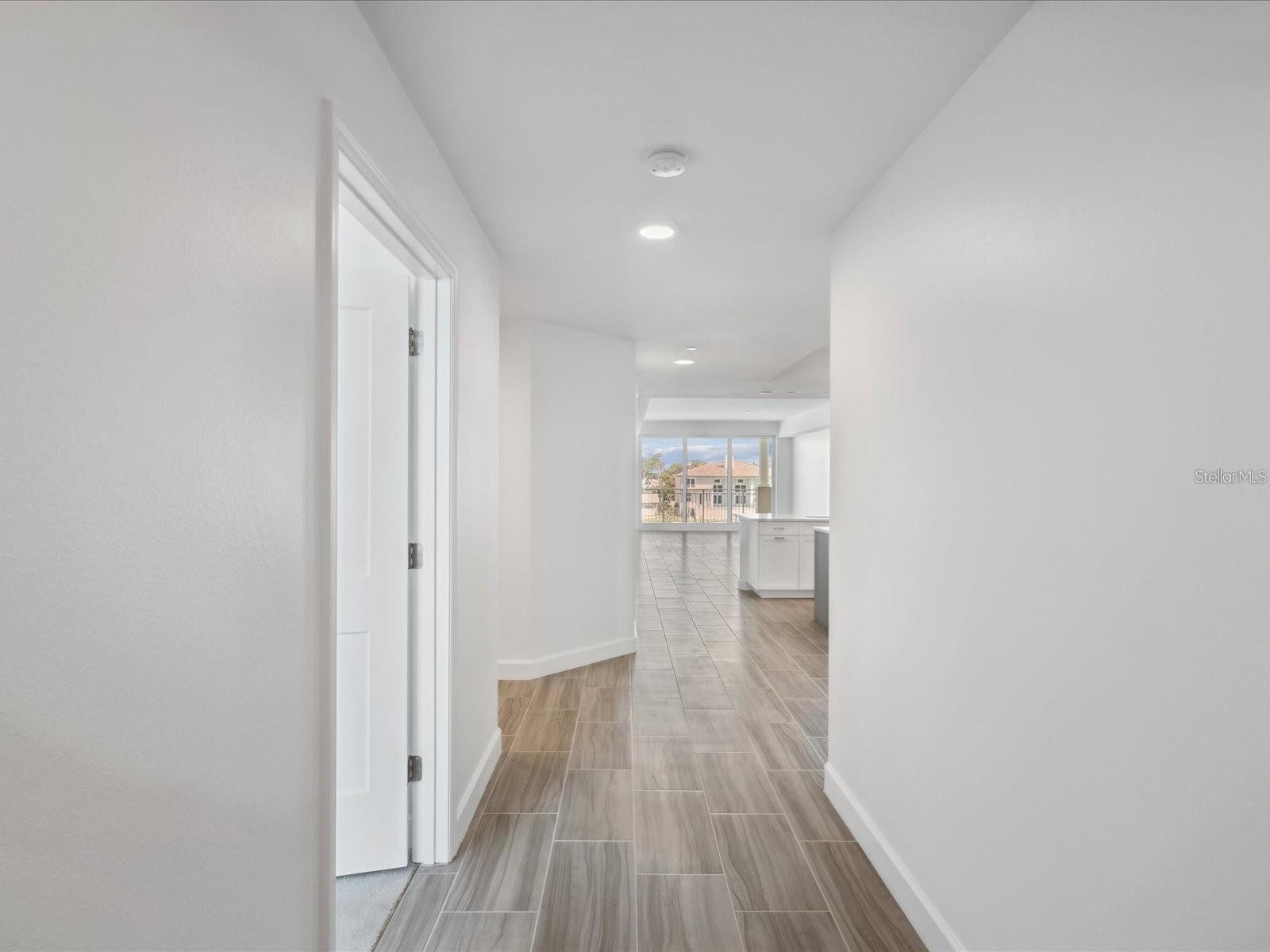 125 ISLAND WAY #304 — photo 2
