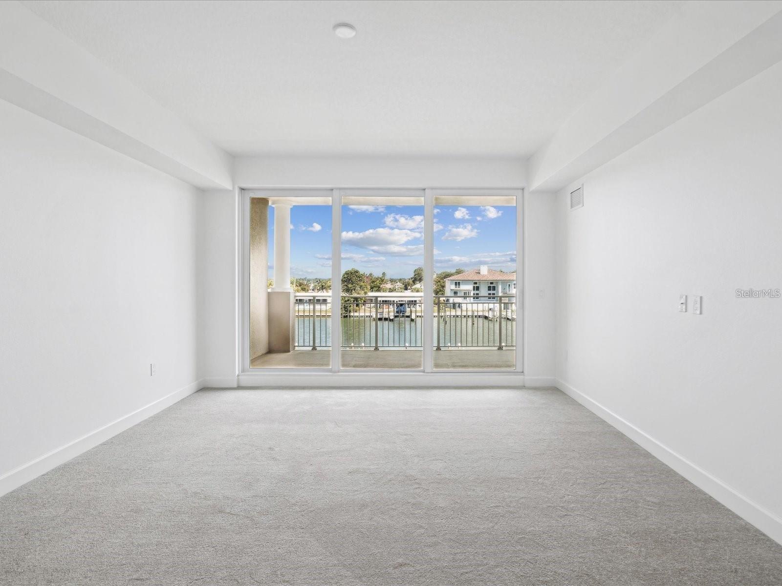 125 ISLAND WAY #304 — photo 18