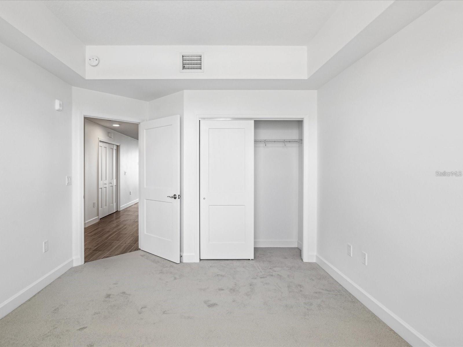 125 ISLAND WAY #304 — photo 33