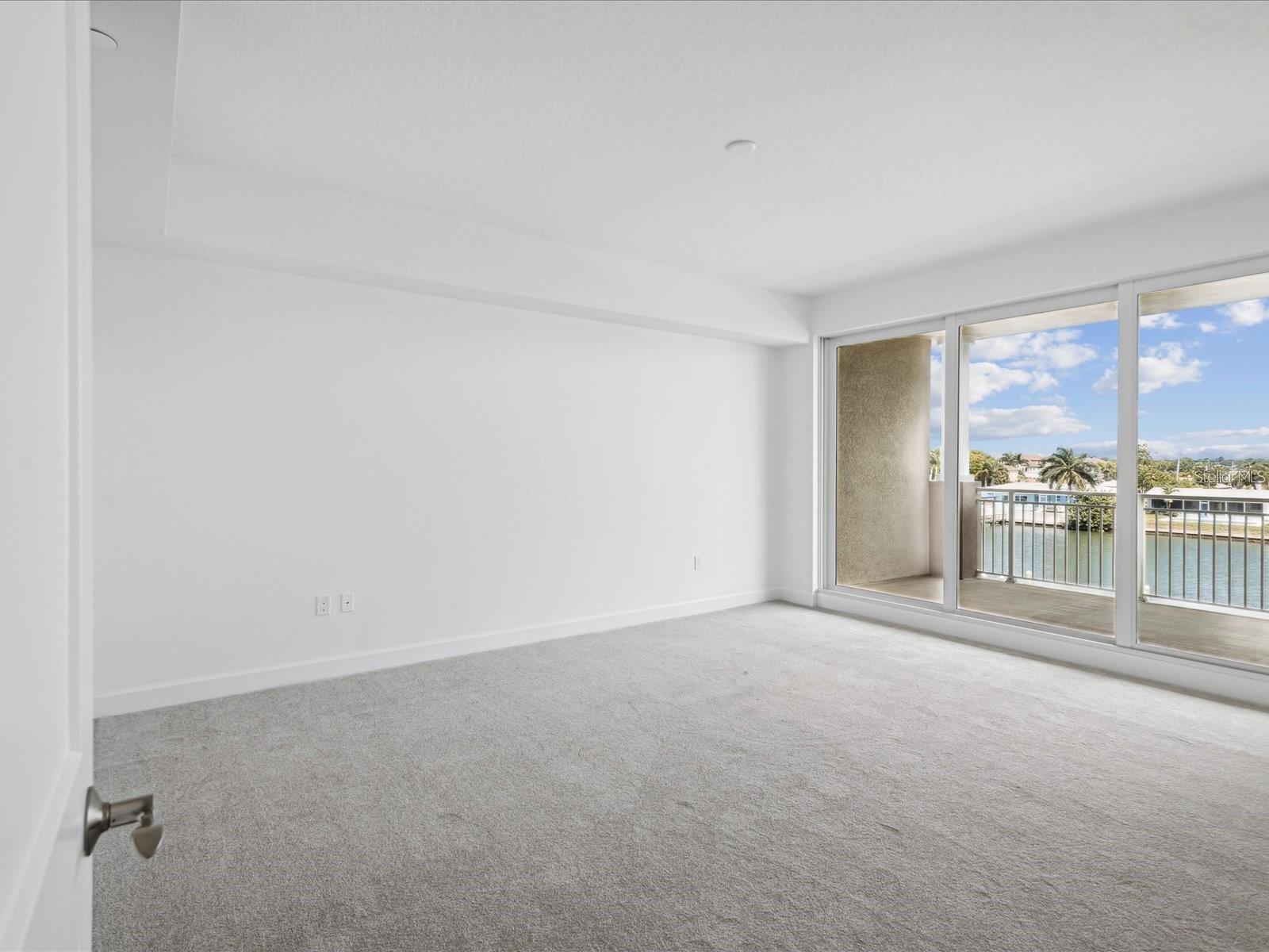 125 ISLAND WAY #304 — photo 17