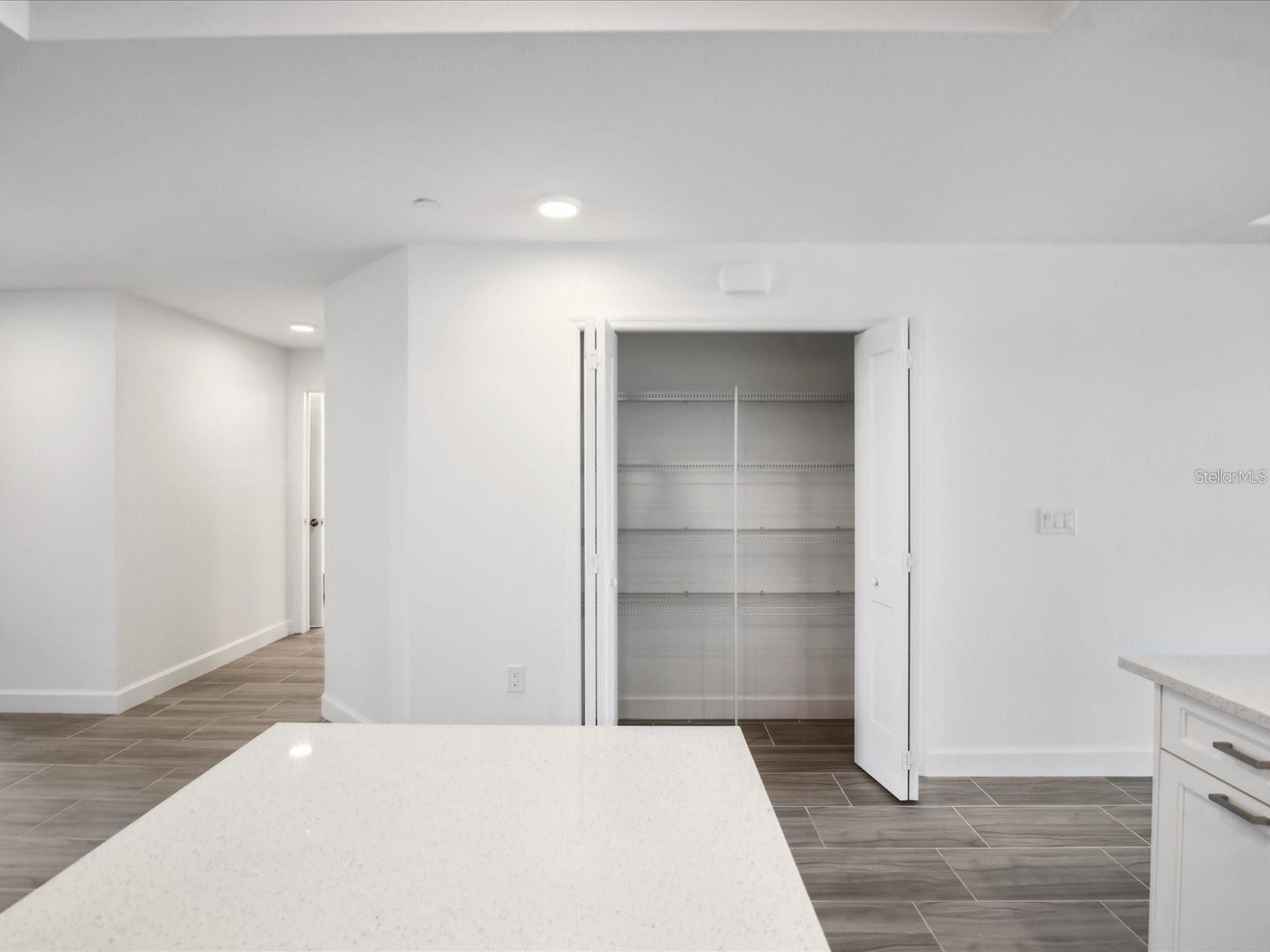125 ISLAND WAY #304 — photo 10
