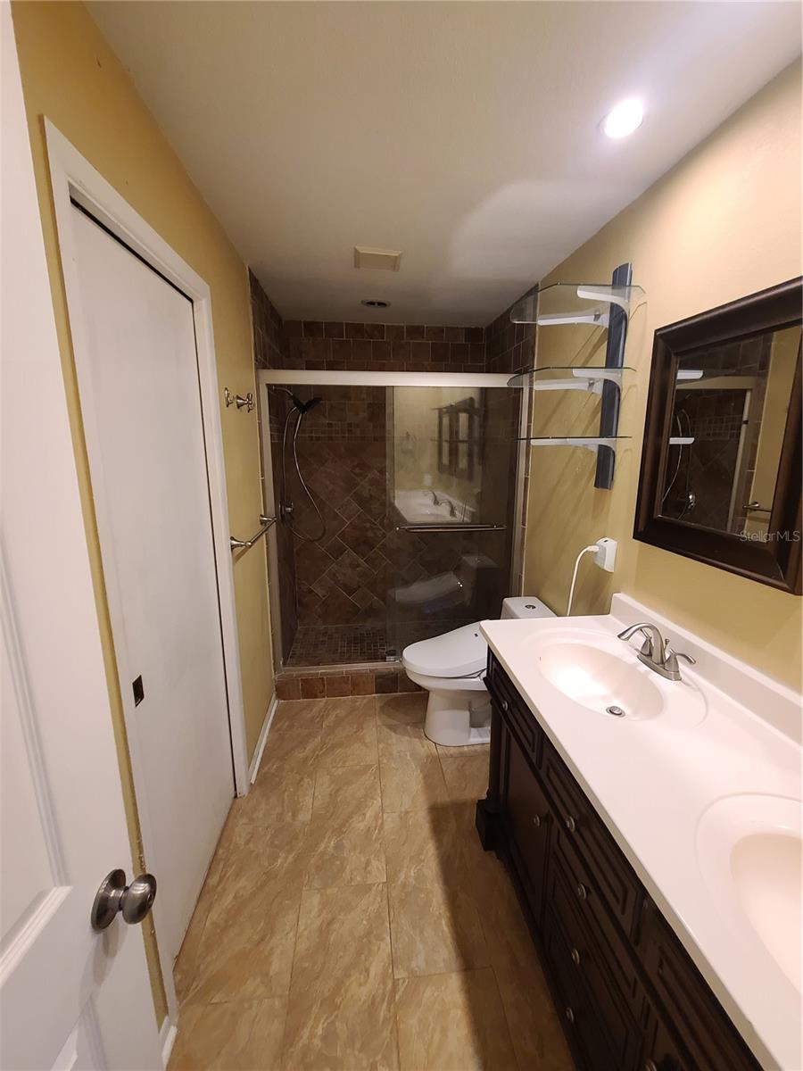 13701 LAZY OAK DR — photo 10