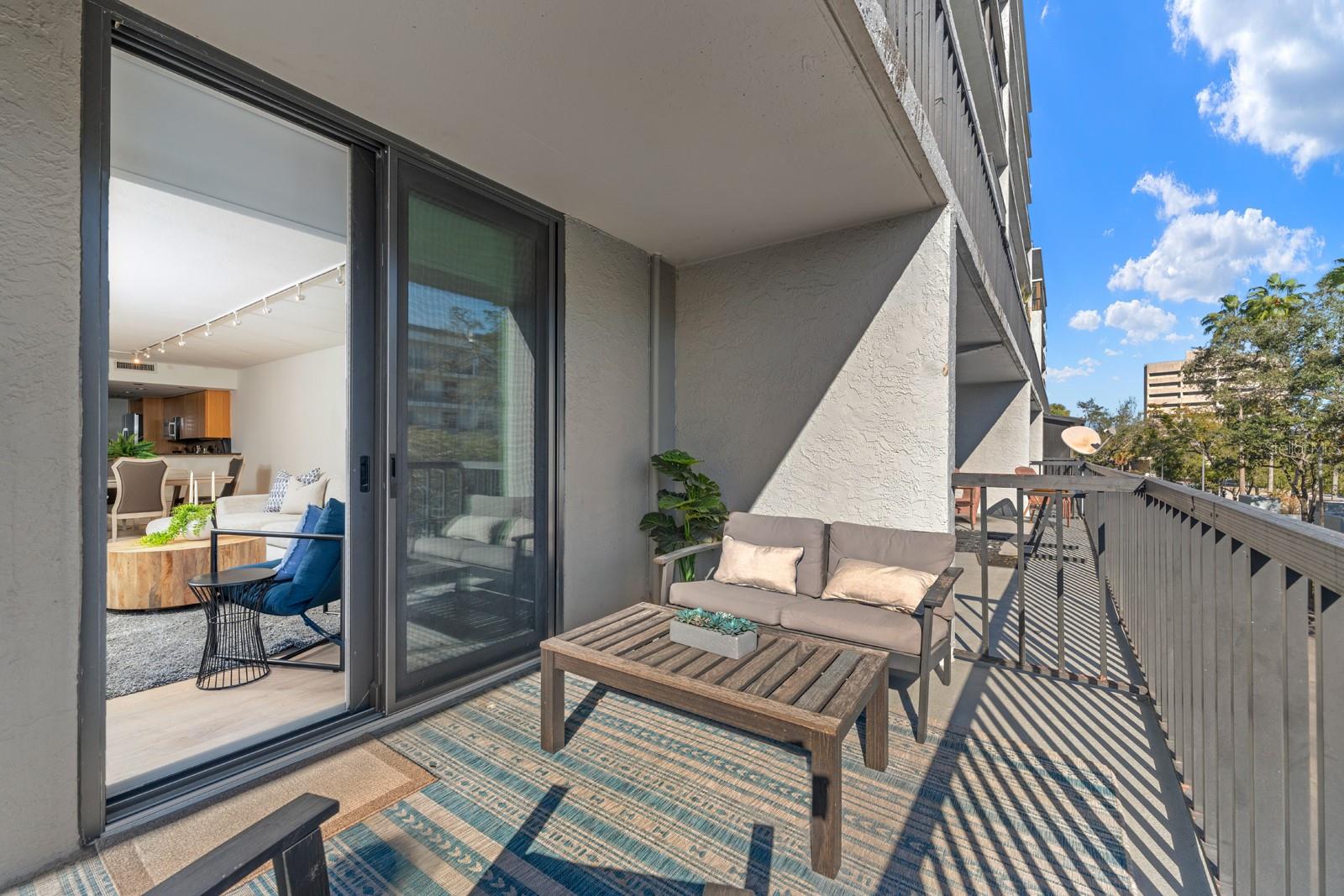 201 W LAUREL ST #310 — photo 19