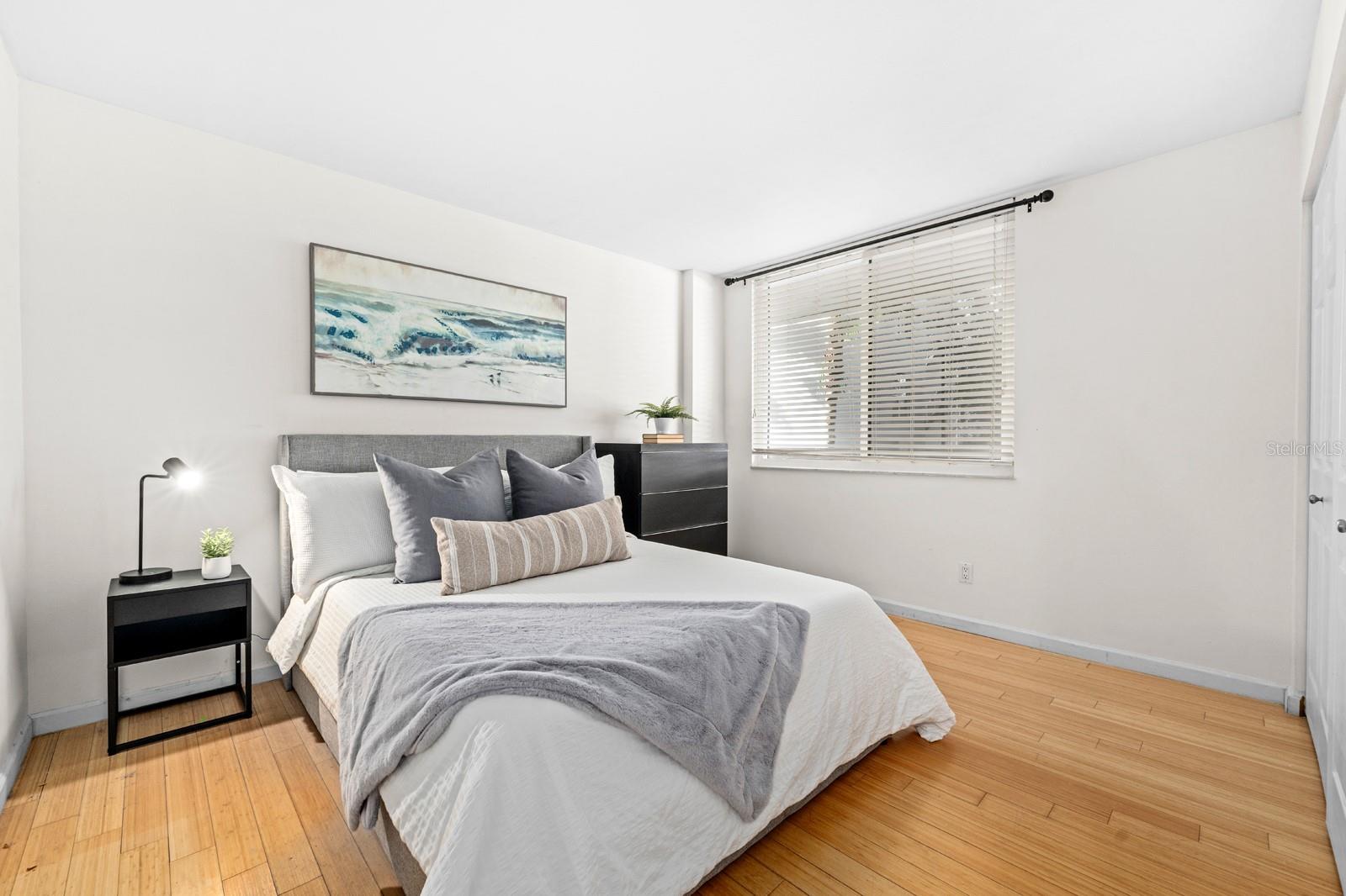 201 W LAUREL ST #310 — photo 17