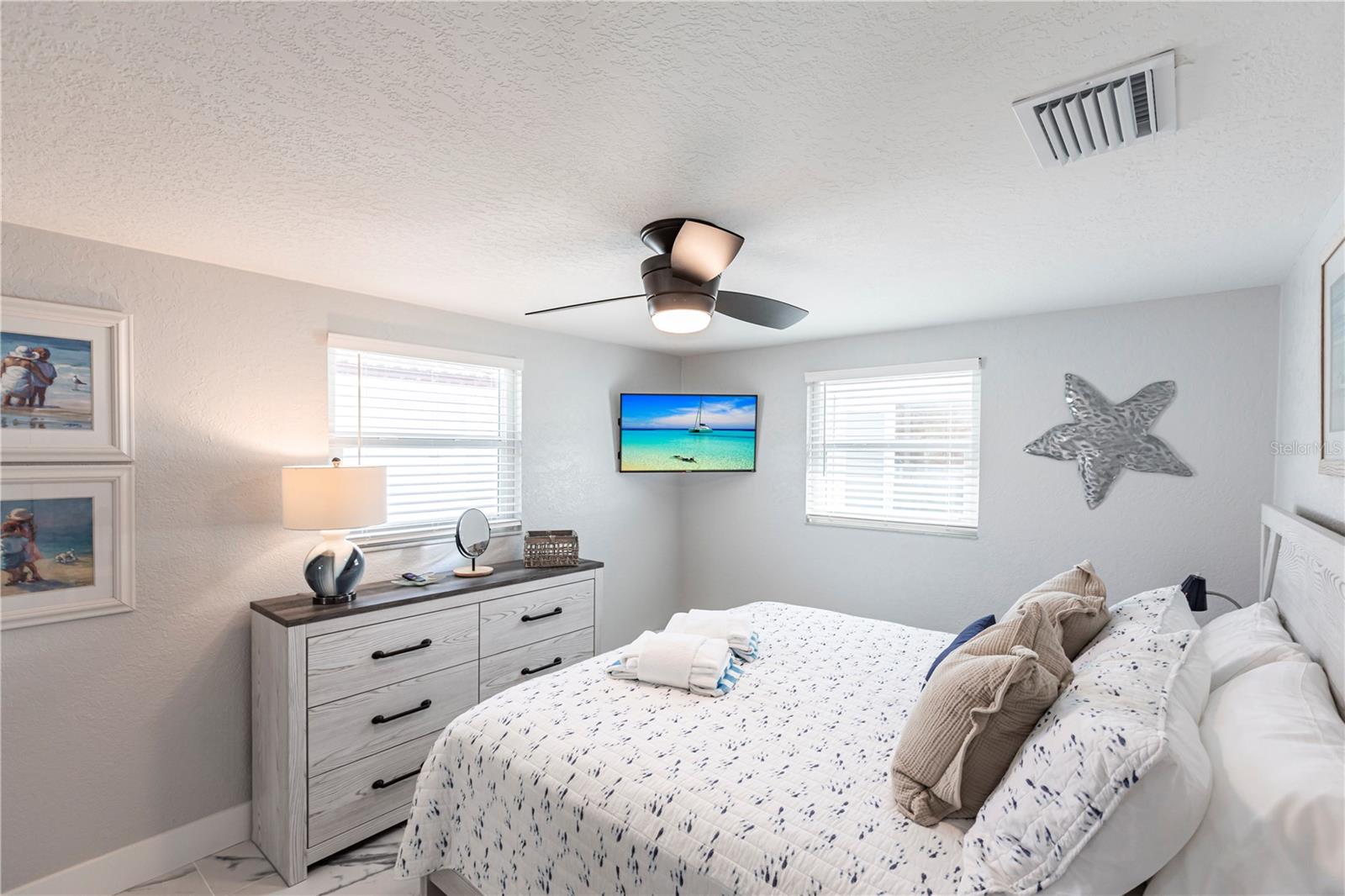 6154 MIDNIGHT PASS RD #C16 — photo 8