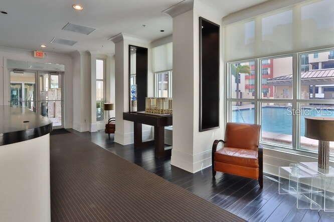 1227 E MADISON ST #601 — photo 10