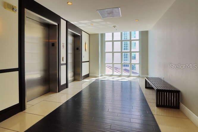 1227 E MADISON ST #601 — photo 9