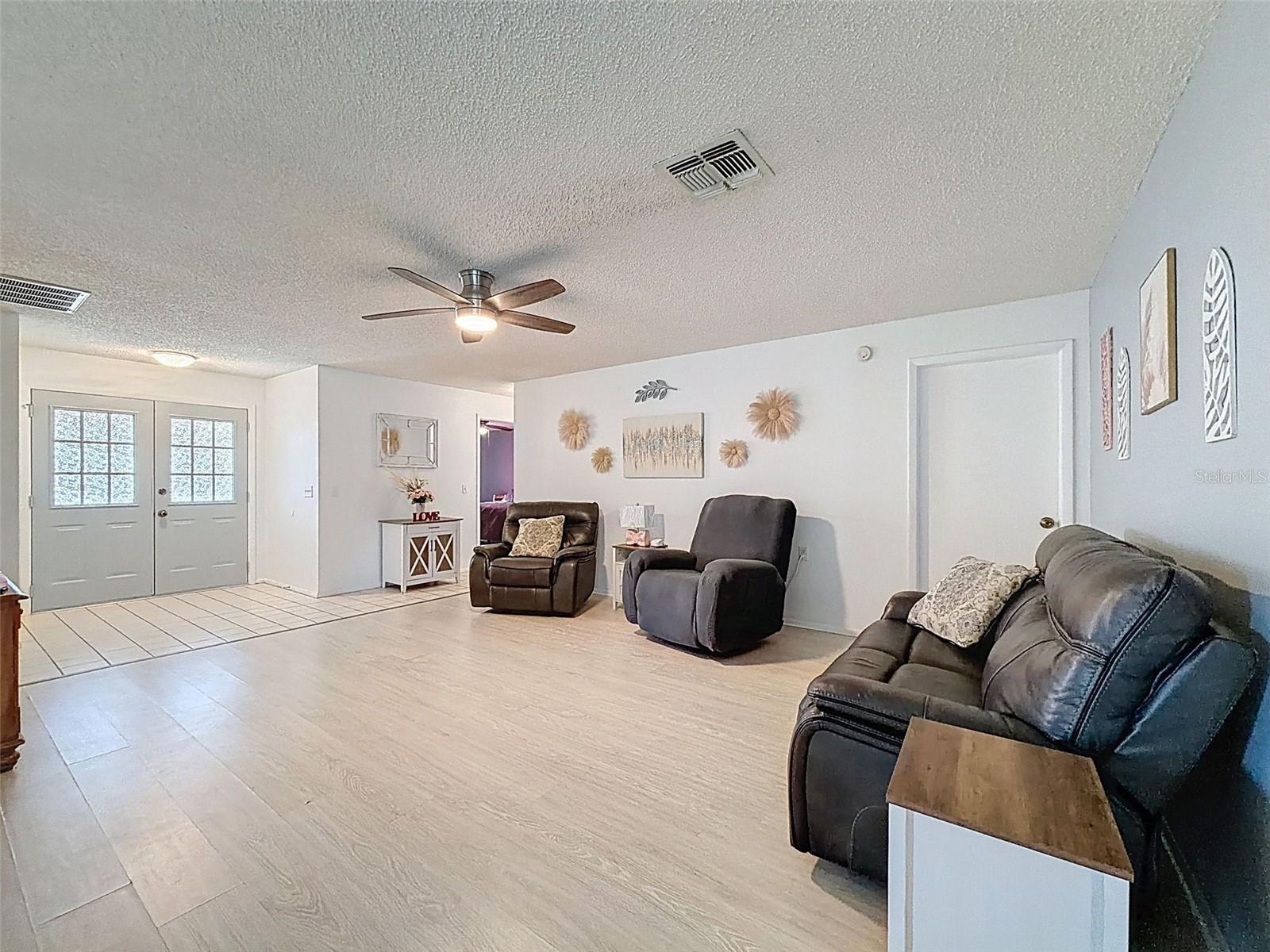 10654 FALLEN LEAF LN — photo 8