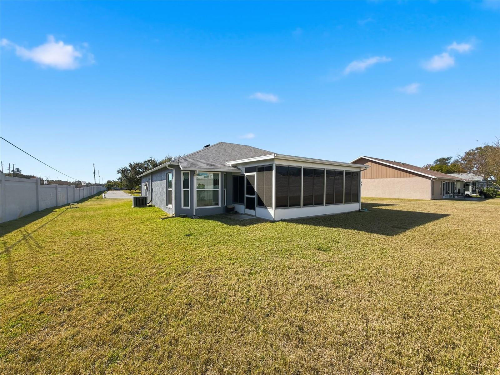 10654 FALLEN LEAF LN — photo 37
