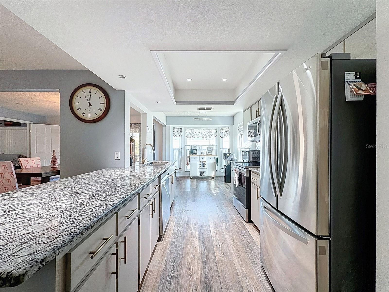 10654 FALLEN LEAF LN — photo 14