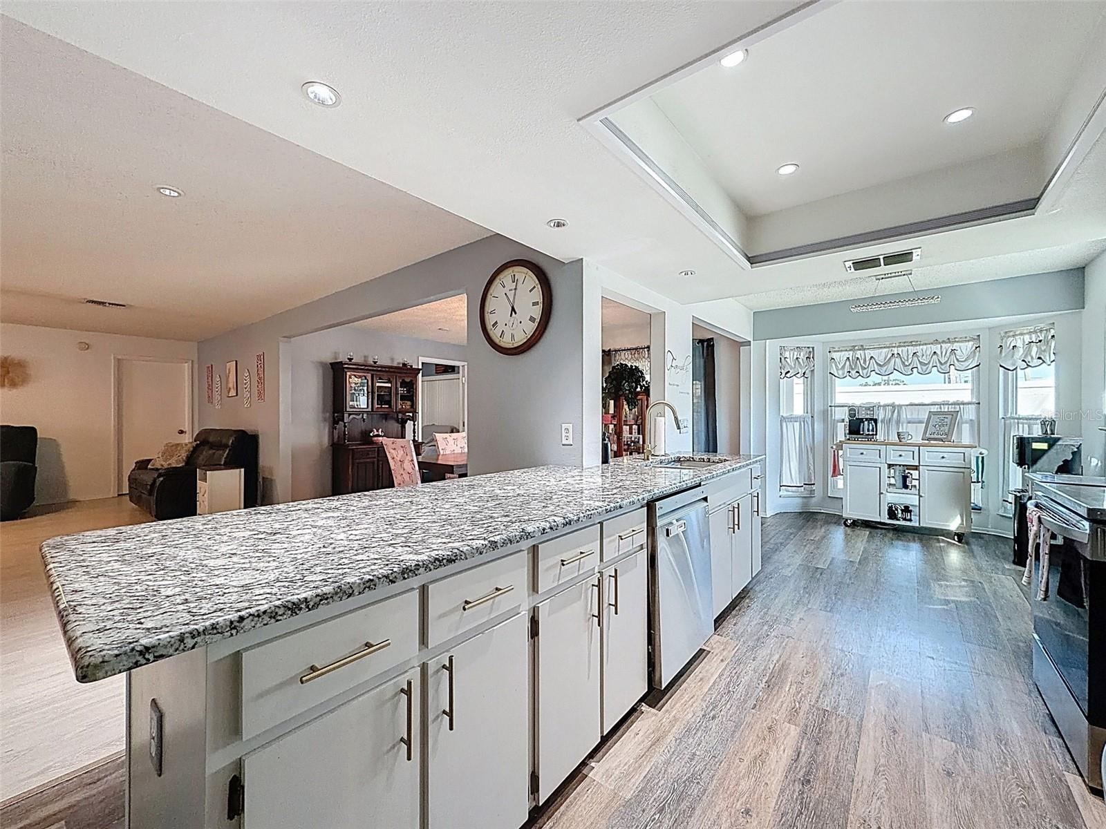 10654 FALLEN LEAF LN — photo 16