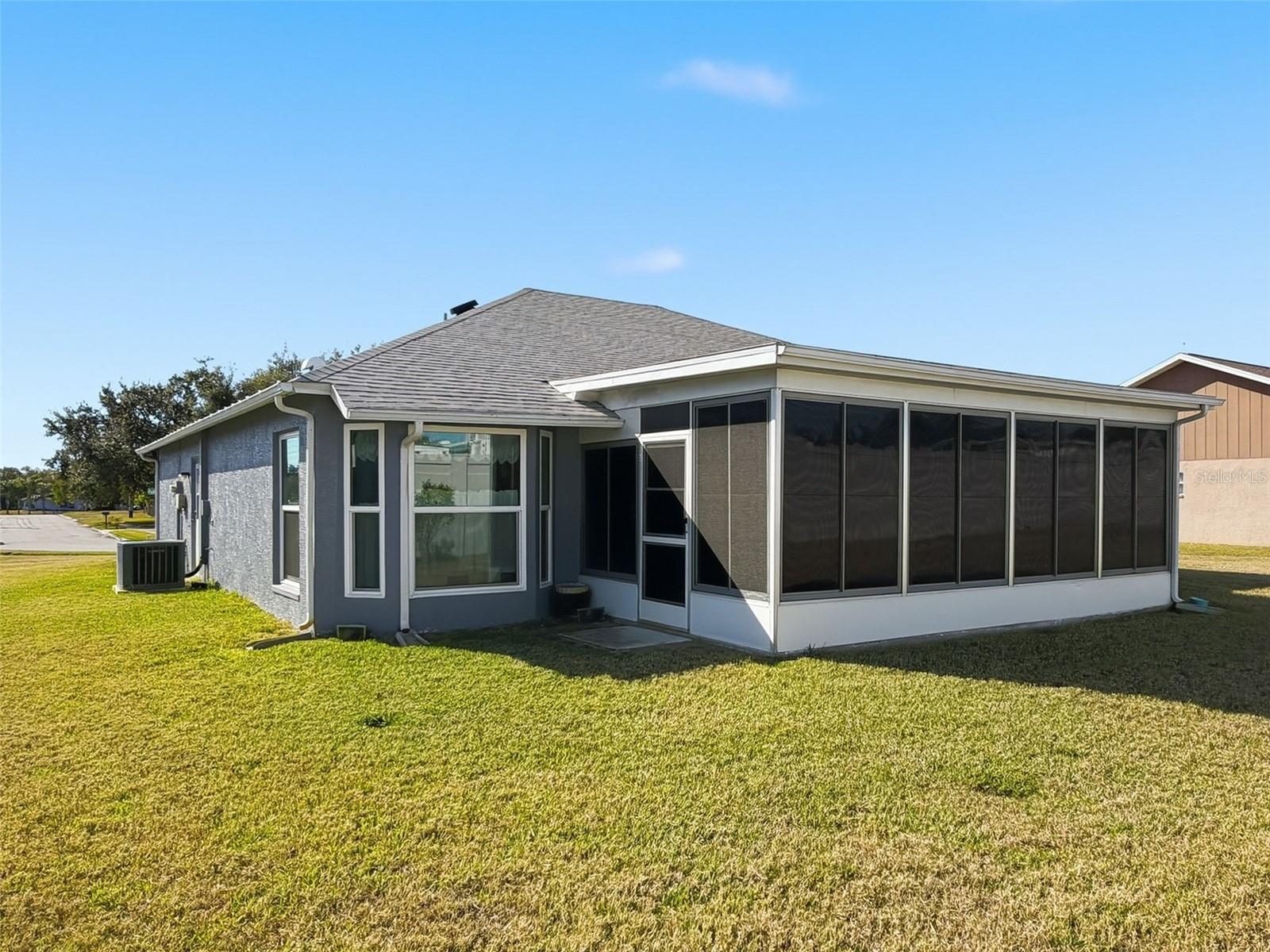 10654 FALLEN LEAF LN — photo 36