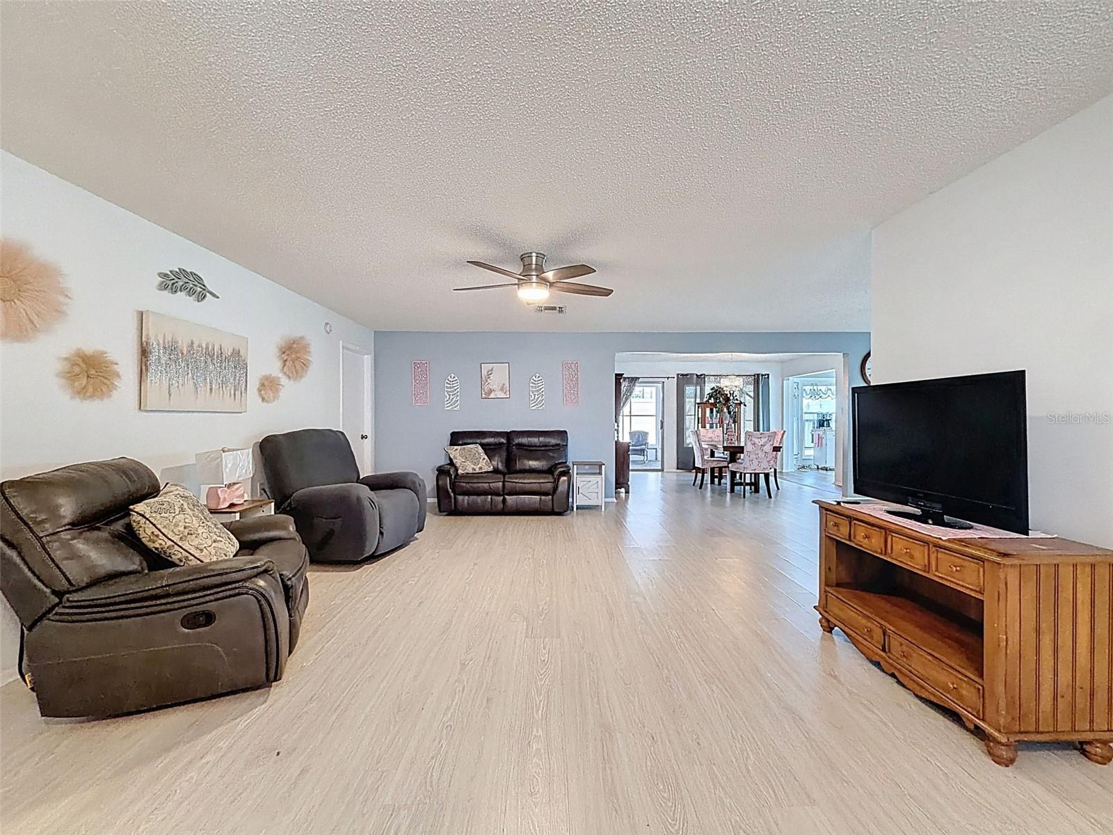 10654 FALLEN LEAF LN — photo 6