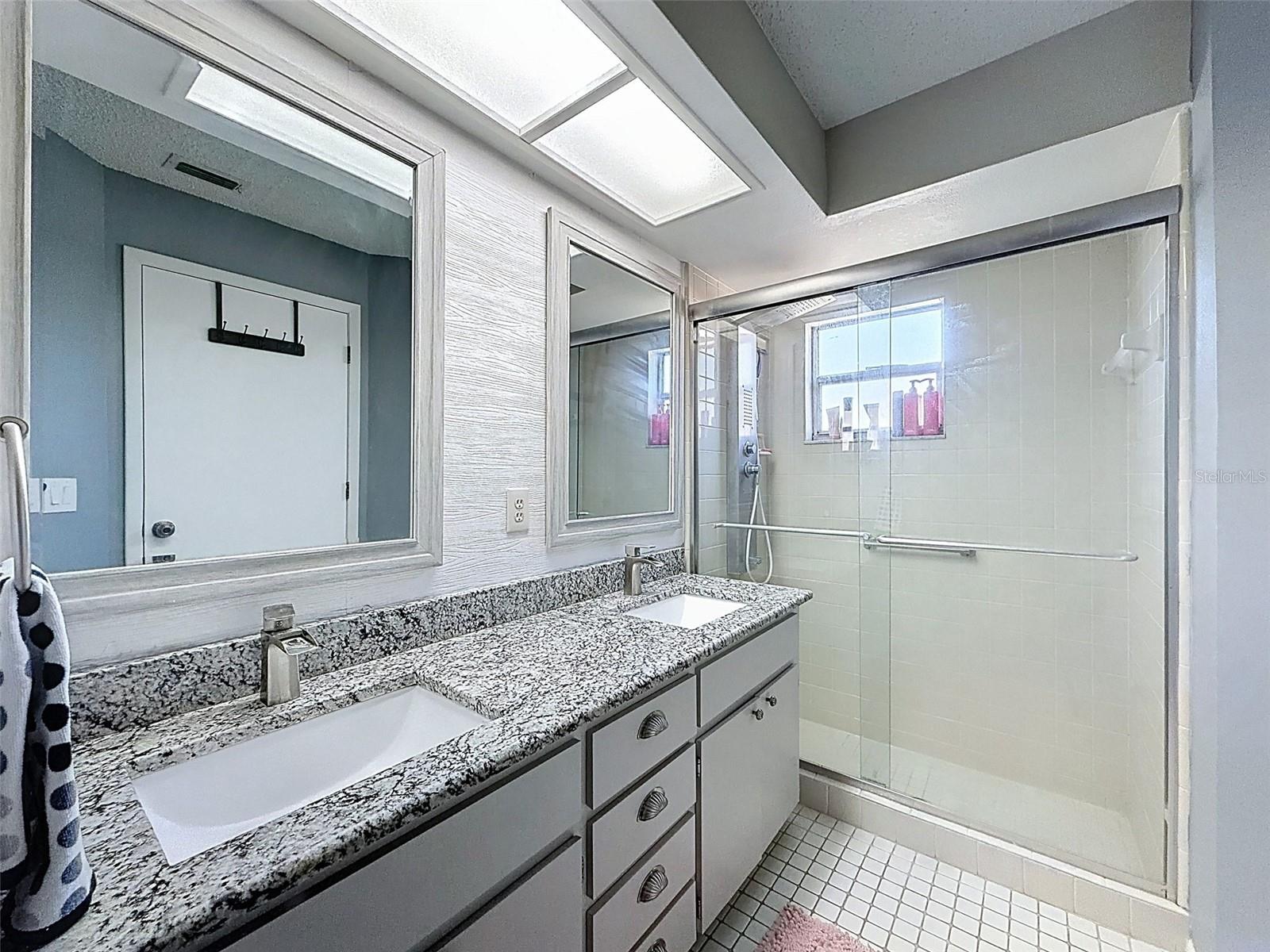 10654 FALLEN LEAF LN — photo 25