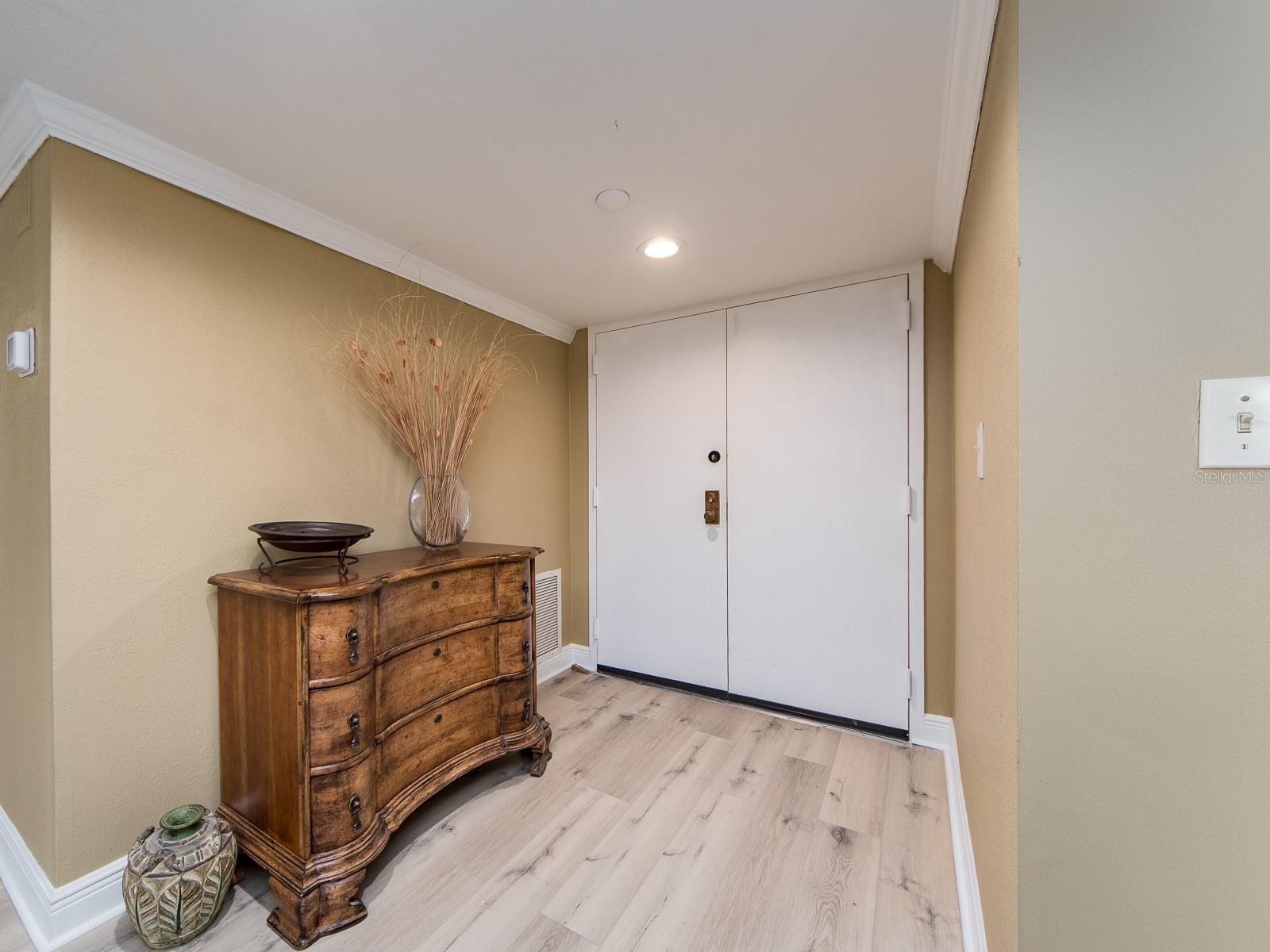 1480 GULF BLVD #610 — photo 5