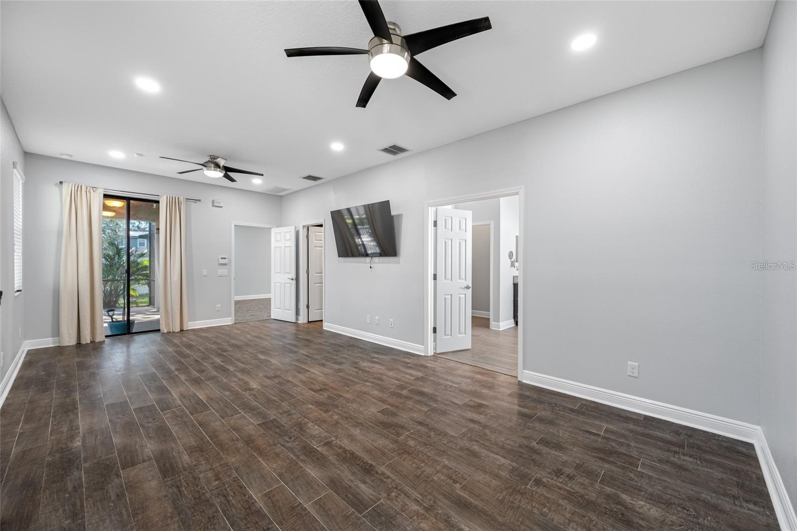 11652 PALMETTO PINE ST — photo 20