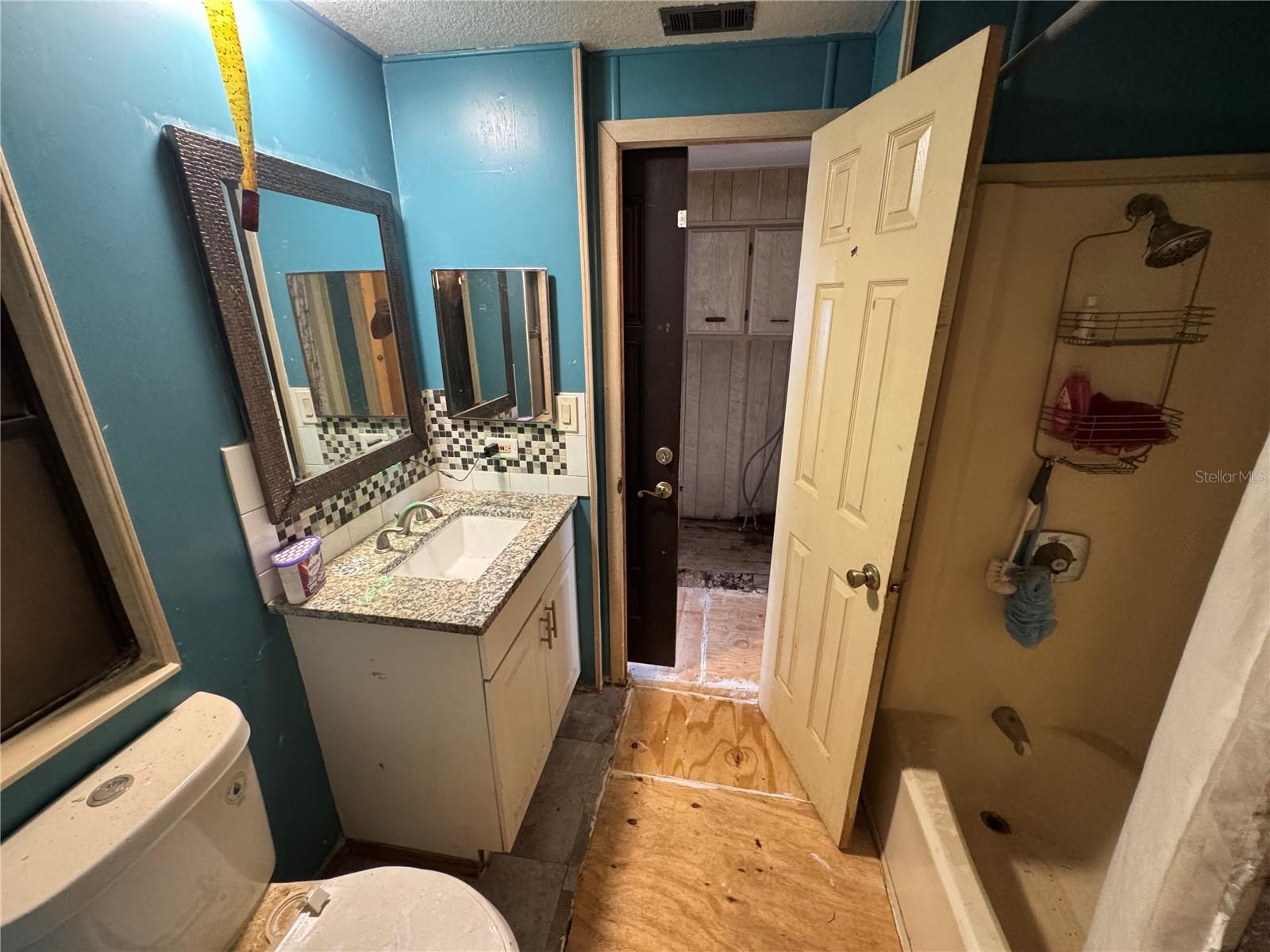 10559 BAY HILLS CIR — photo 5
