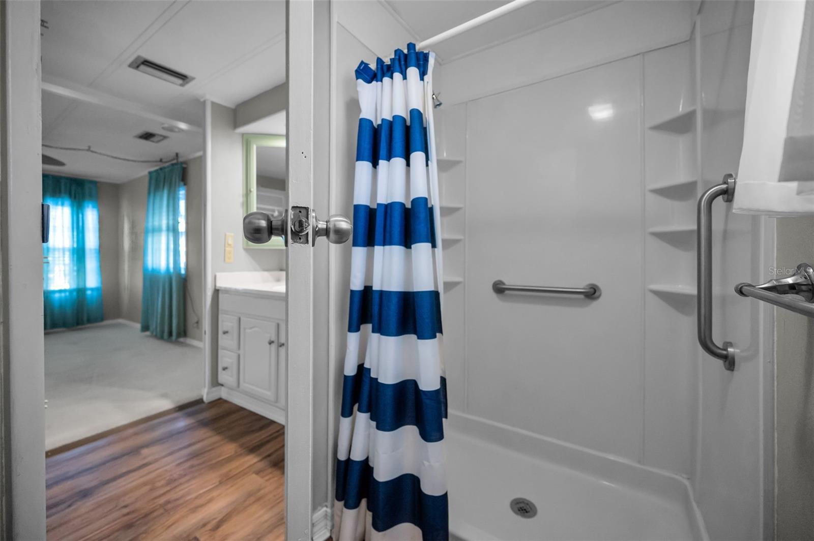4706 BURNEY DR — photo 31